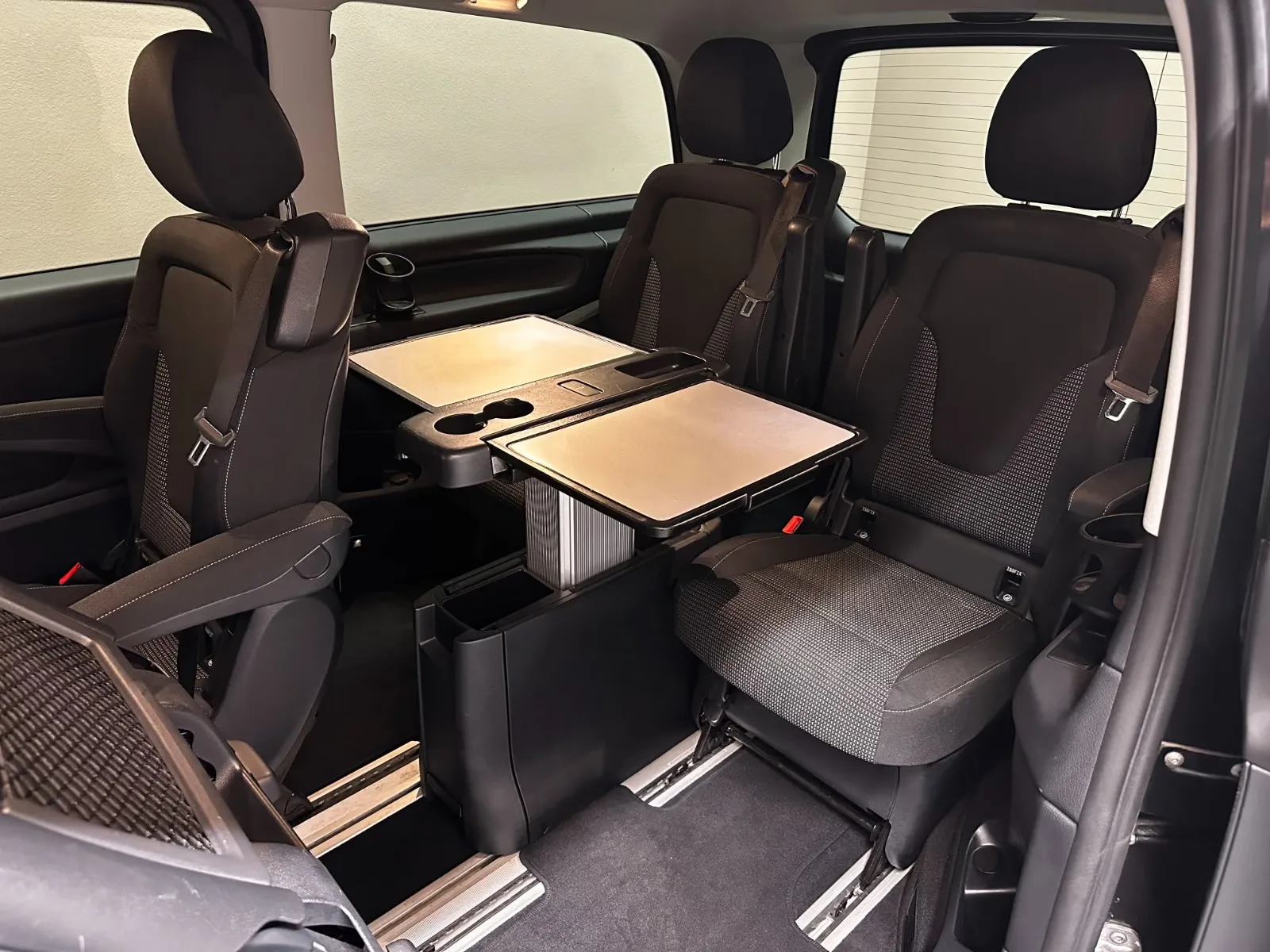 2020 Mercedes-Benz V 300 d long, Avantgarde, 16/30