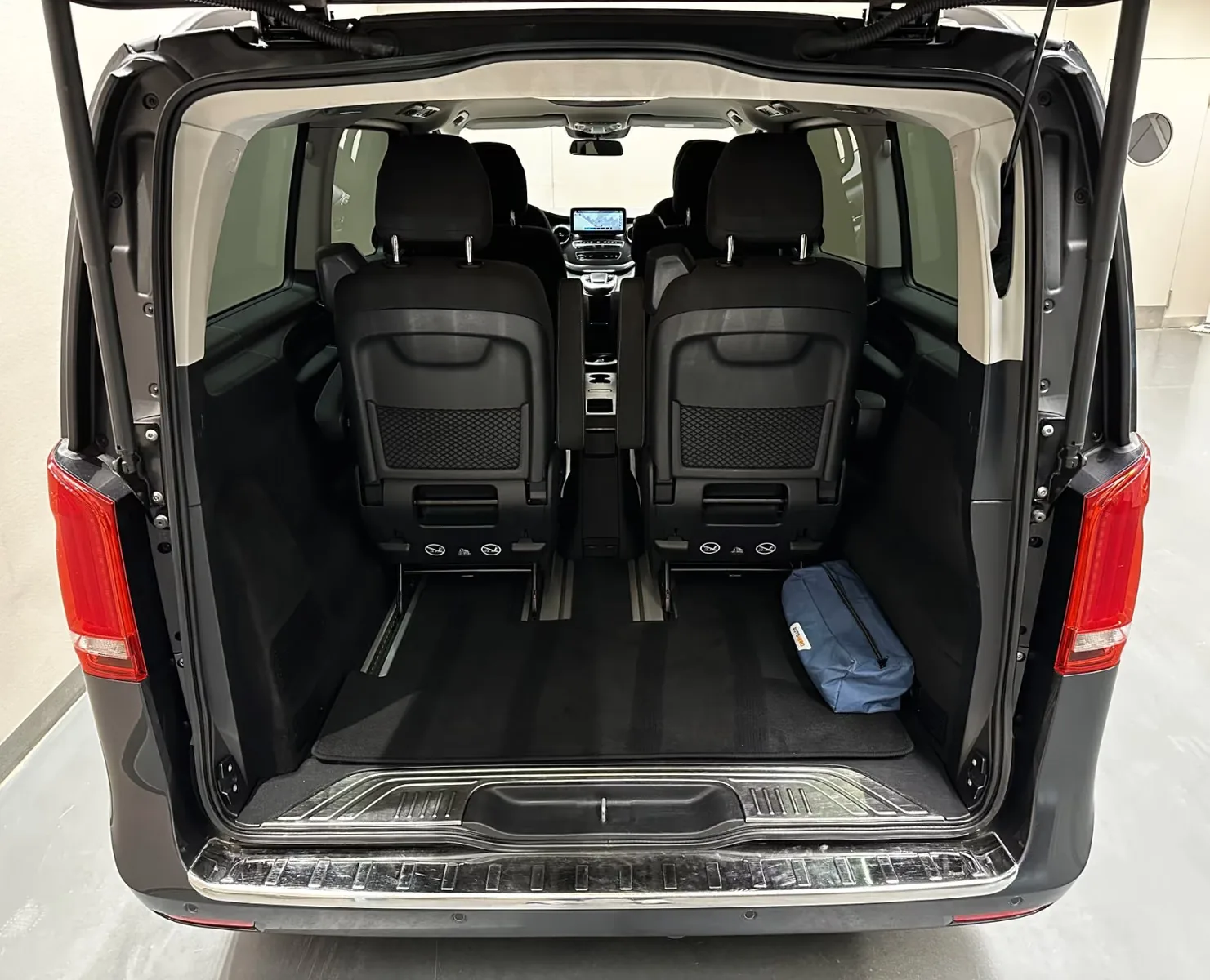 2020 Mercedes-Benz V 300 d long, Avantgarde, 19/30