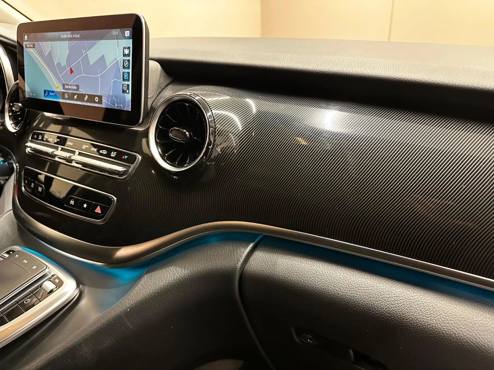 2020 Mercedes-Benz V 300 d long, Avantgarde, 26/30