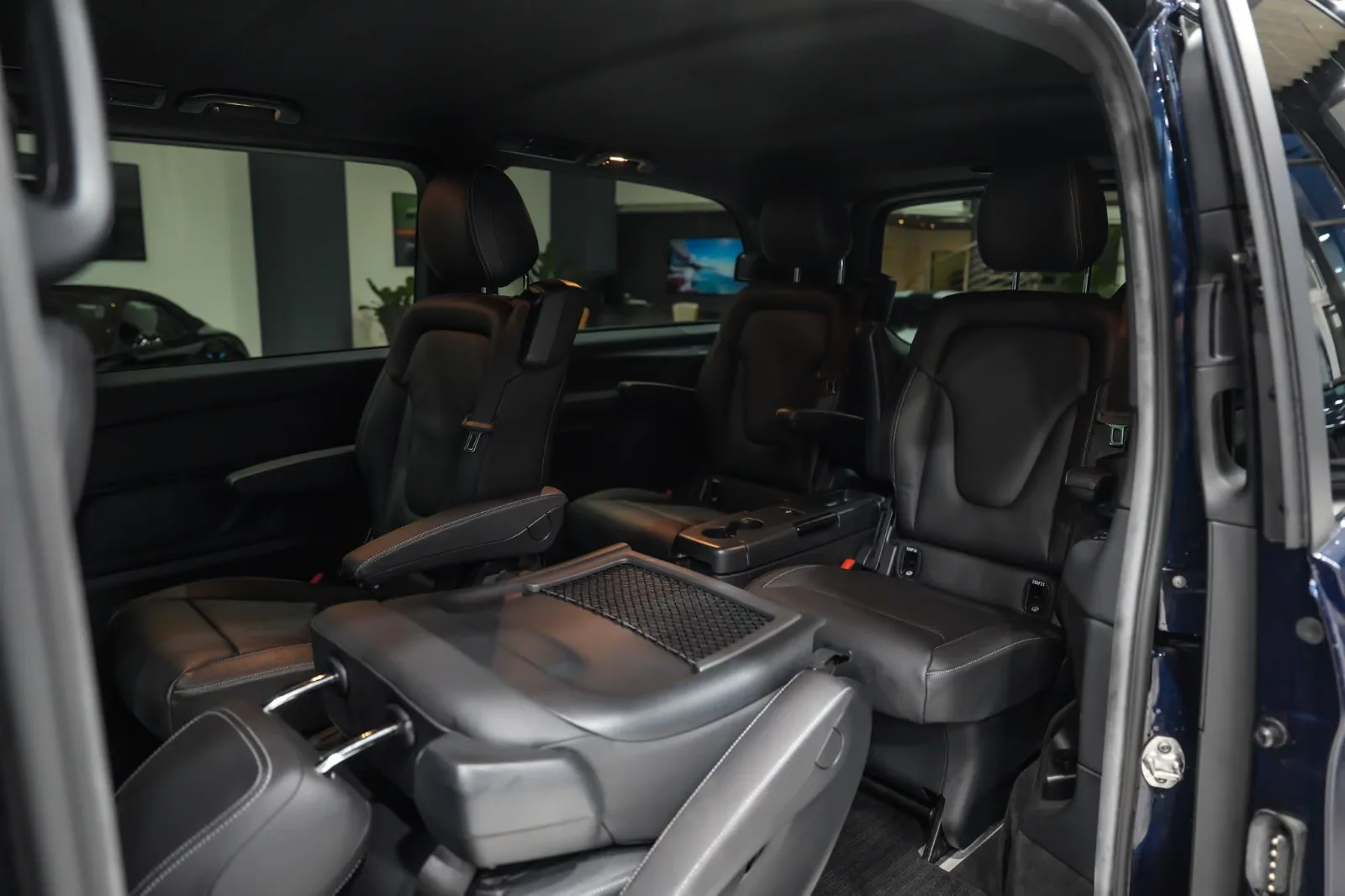 2020 Mercedes-Benz V 300 d 4MATIC, Edition, Long, 12/20