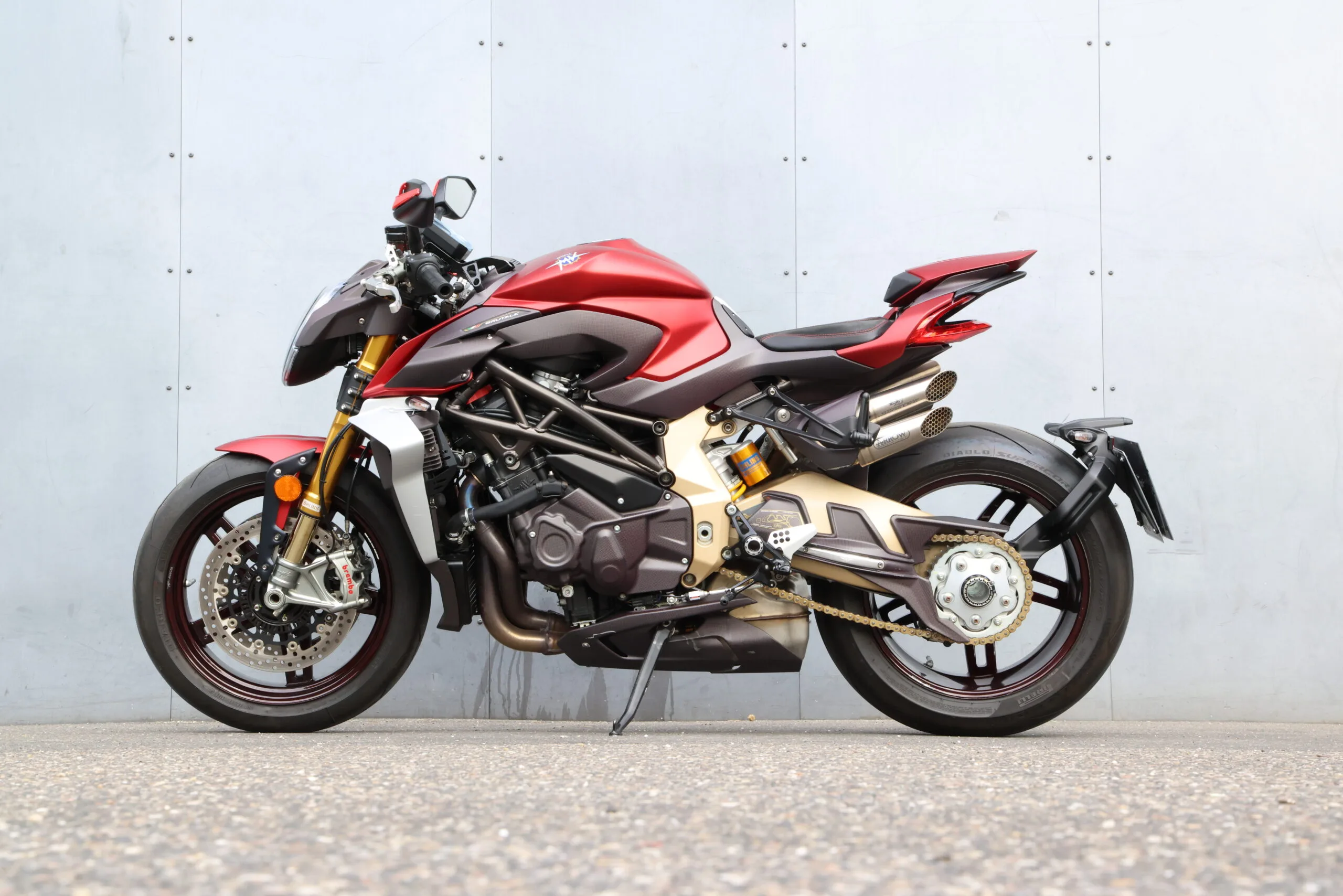 2020 MV Agusta Brutale 1000 Serie Oro, 2/30