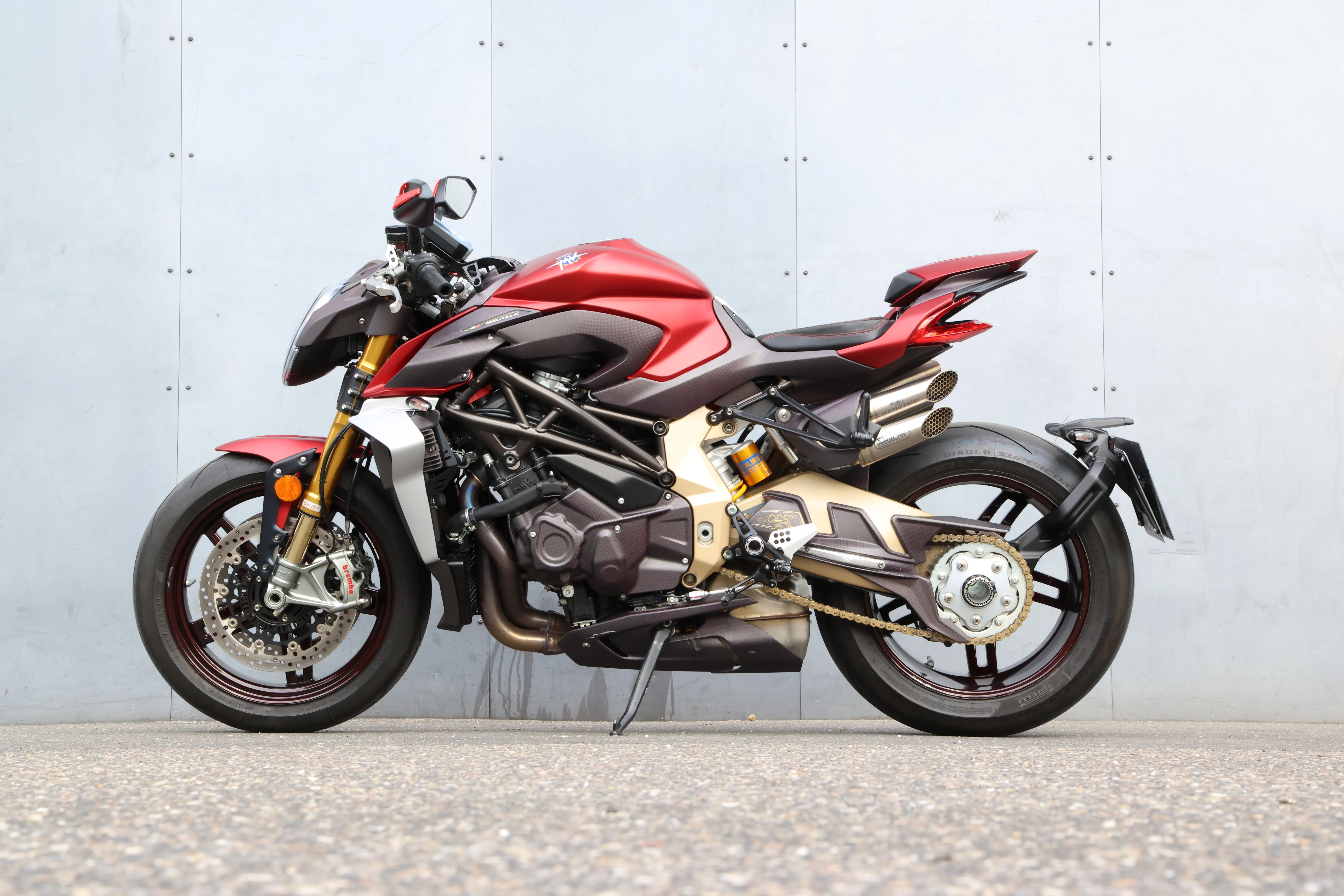 2020 MV Agusta Brutale 1000 Serie Oro, 3/30