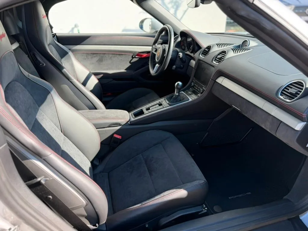 2020 Porsche 718 Boxster Spyder, 26/28