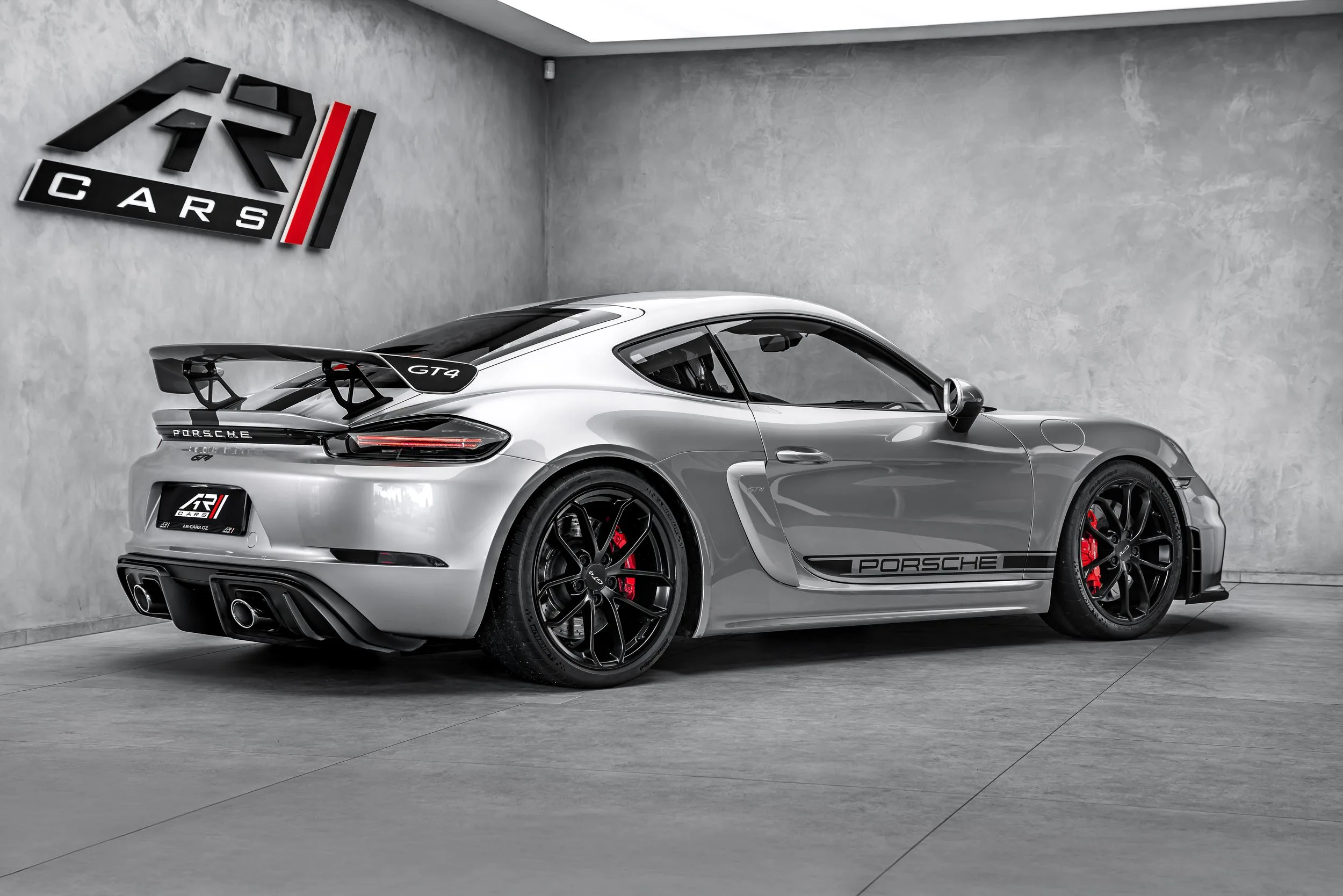 2020 Porsche 718 Cayman GT4, 5/25