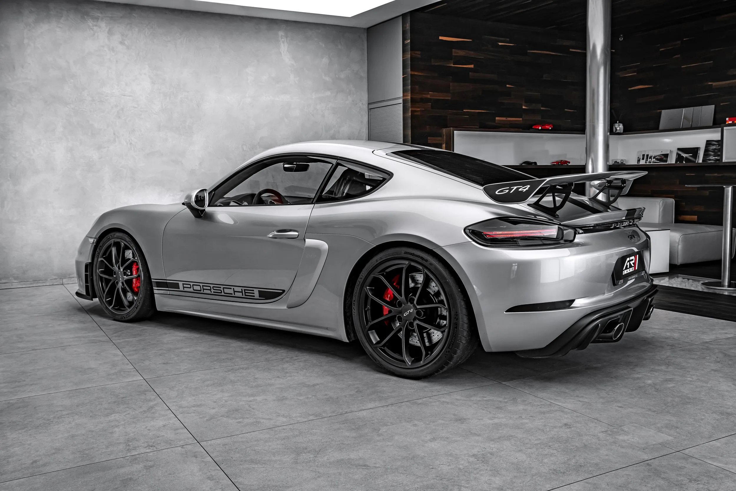 2020 Porsche 718 Cayman GT4, 7/25