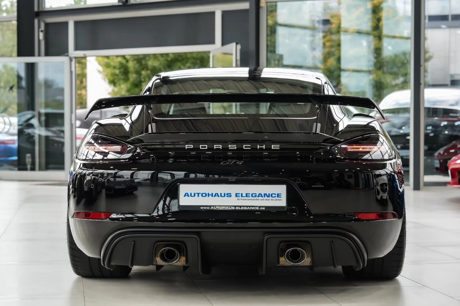 2020 Porsche 718 Cayman GT4, 5/30