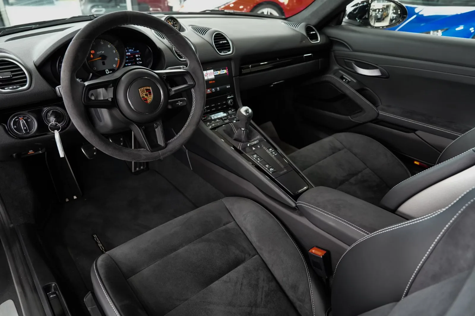 2020 Porsche 718 Cayman GT4, 17/30