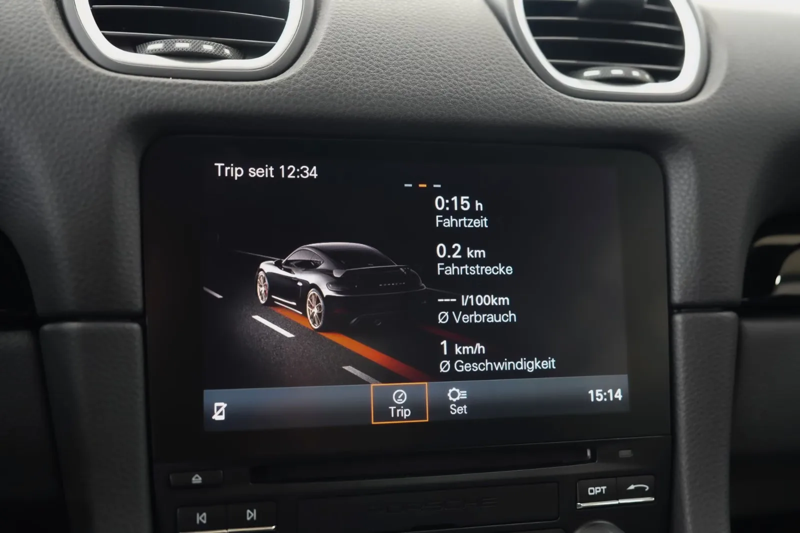 2020 Porsche 718 Cayman GT4, 22/30