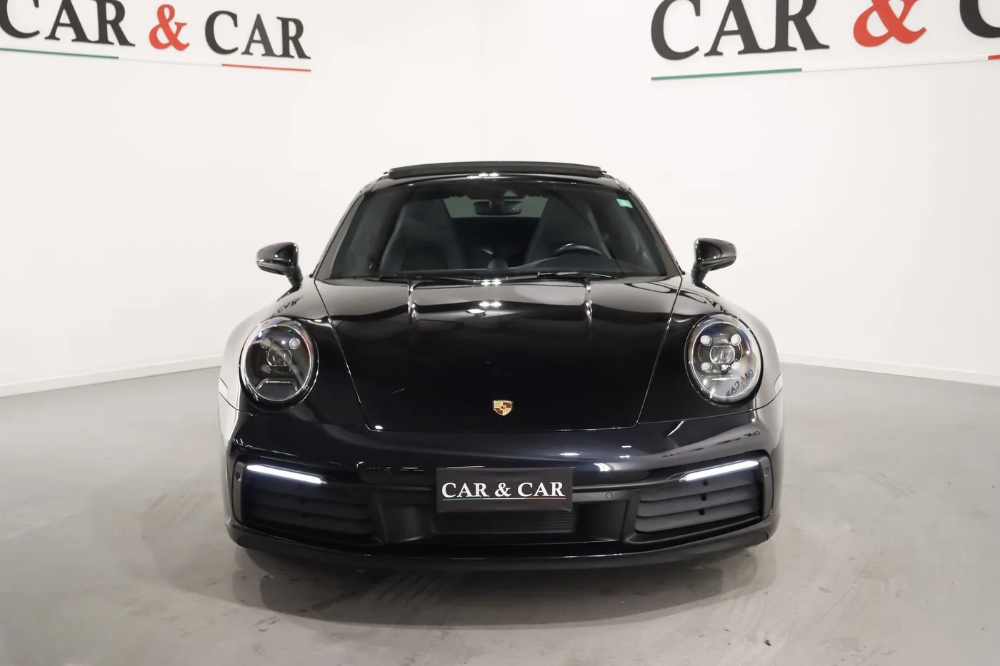 2020 Porsche 911 Carrera 4 proposée par un spécialiste de la supercar à Zibido San Giacomo, Italie, photo 3 sur 22