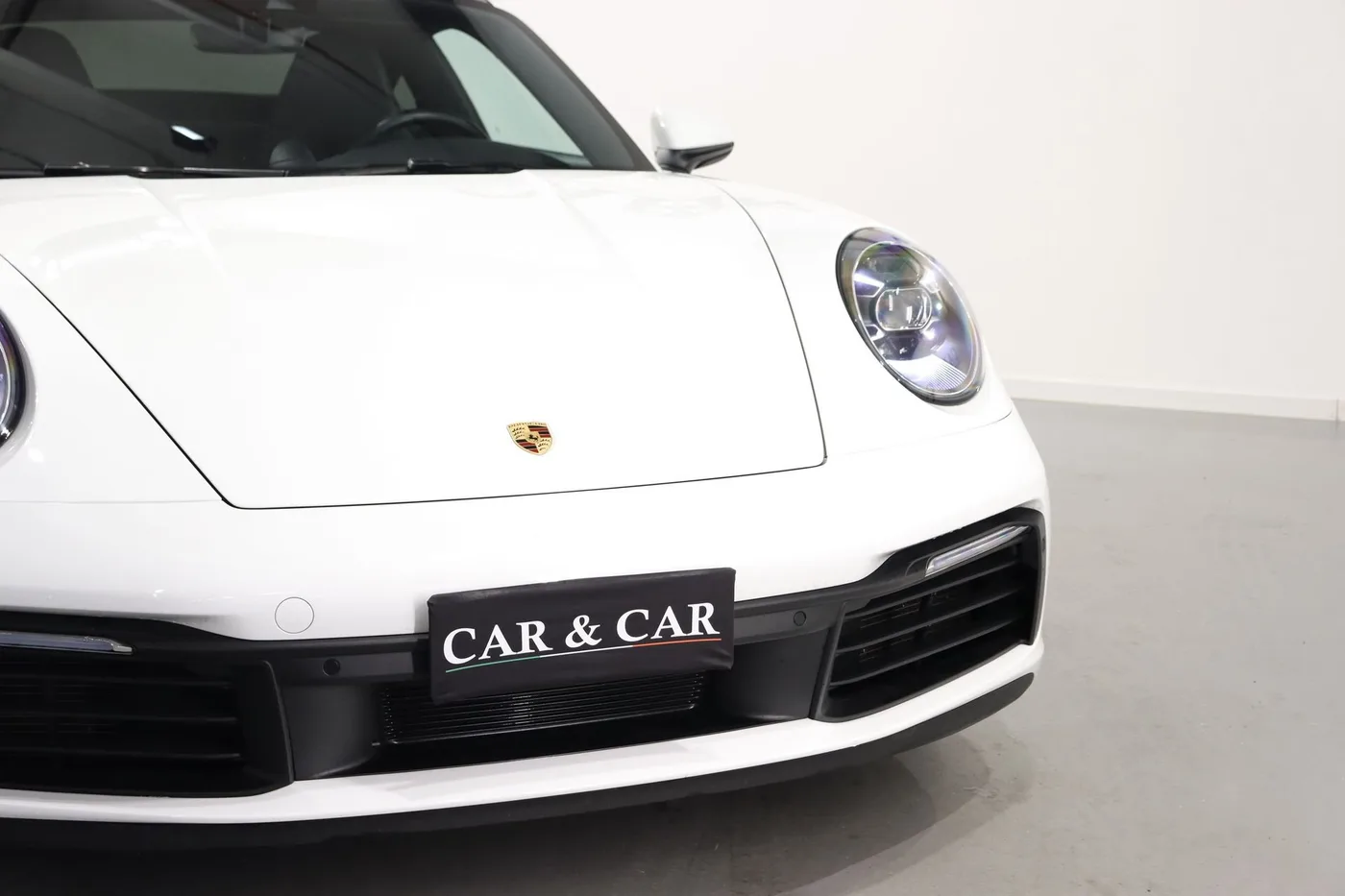 2020 Porsche 911 Carrera 4 proposée par un spécialiste de la supercar à Zibido San Giacomo, Italie, photo 20 sur 25