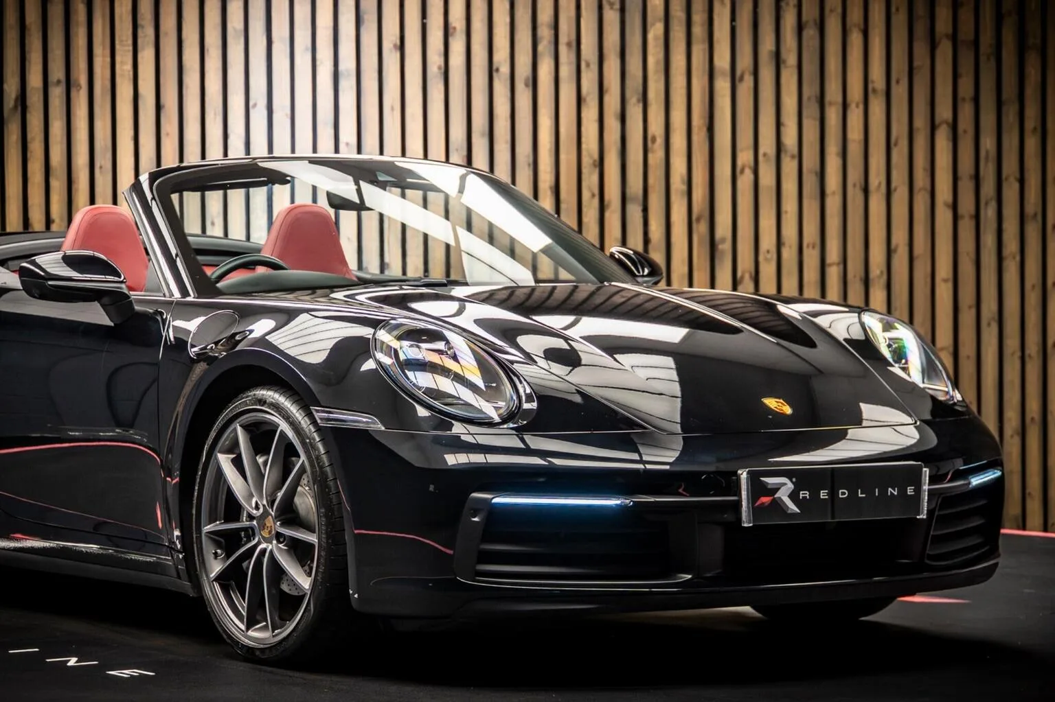 2020 Porsche 911 Carrera 4 Cabriolet, 11/30