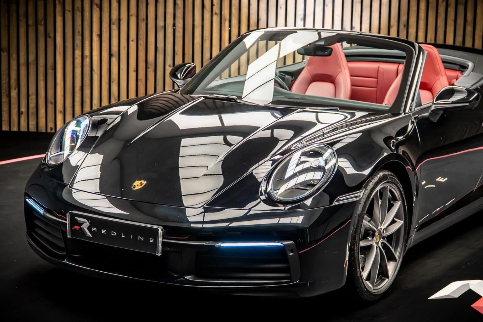 2020 Porsche 911 Carrera 4 Cabriolet, 14/30