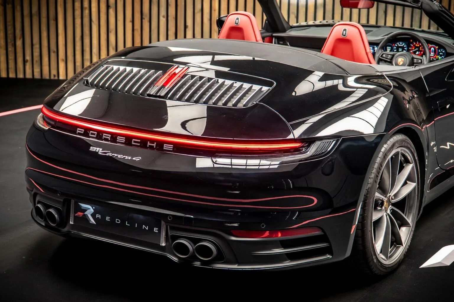 2020 Porsche 911 Carrera 4 Cabriolet, 21/30