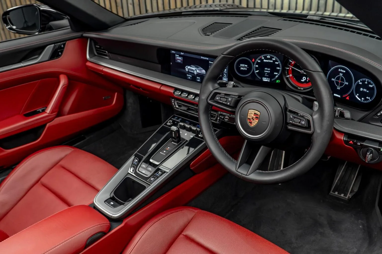 2020 Porsche 911 Carrera 4 Cabriolet, 22/30