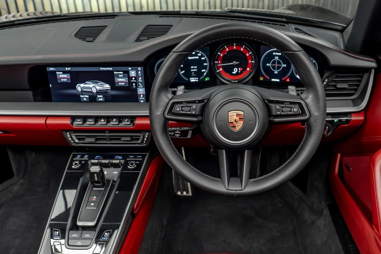 2020 Porsche 911 Carrera 4 Cabriolet, 25/30