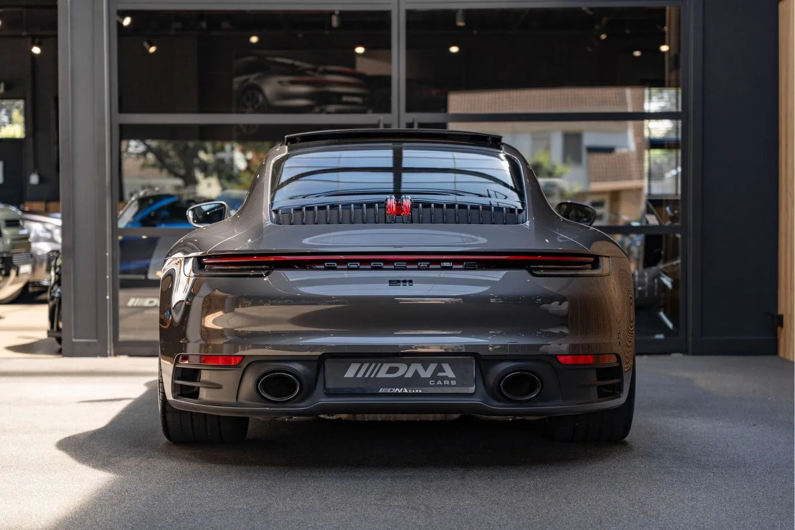 2020 Porsche 911 Carrera 4S, 4/30