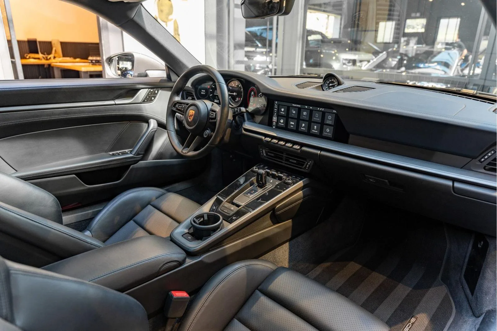 2020 Porsche 911 Carrera 4S, 8/30