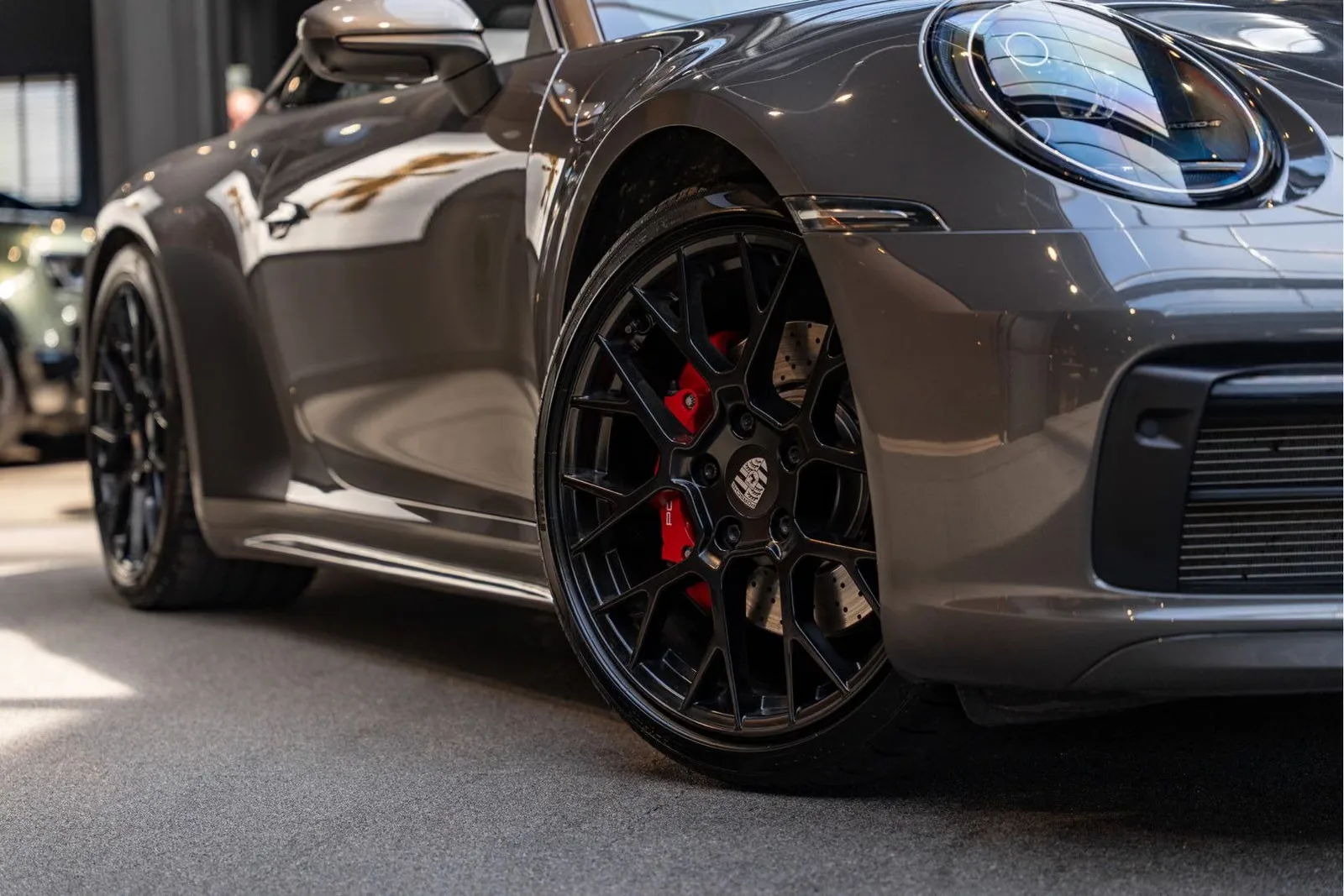 2020 Porsche 911 Carrera 4S, 13/30