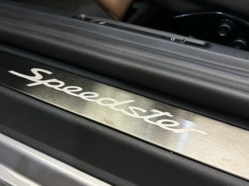 2020 Porsche 911 Speedster Heritage Design Package, 14/20
