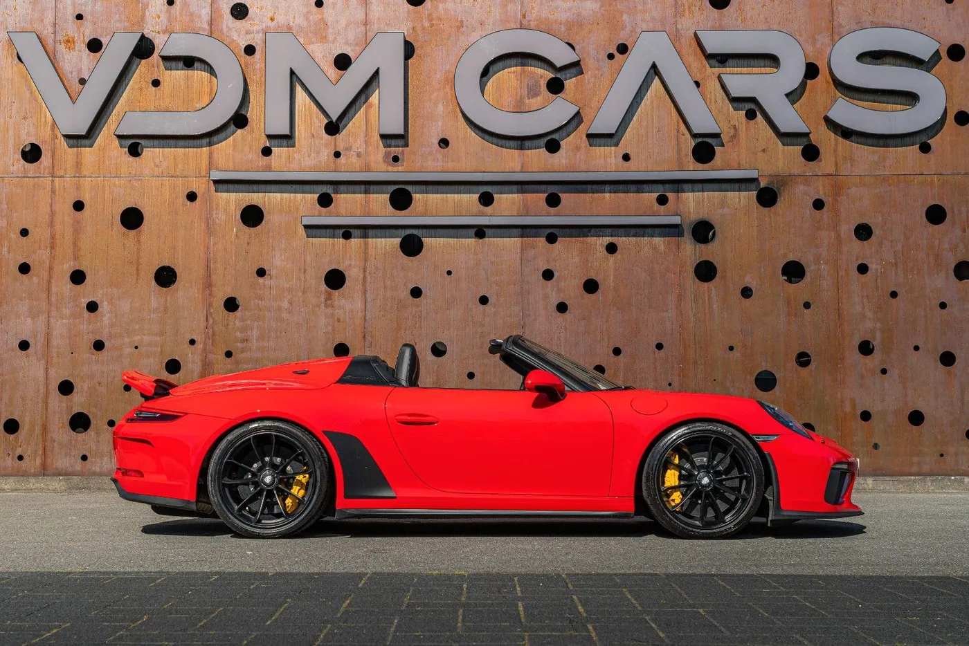 2020 Porsche 911 Speedster offered by a supercar dealer in Gronau, Germany, photo 10 of 25