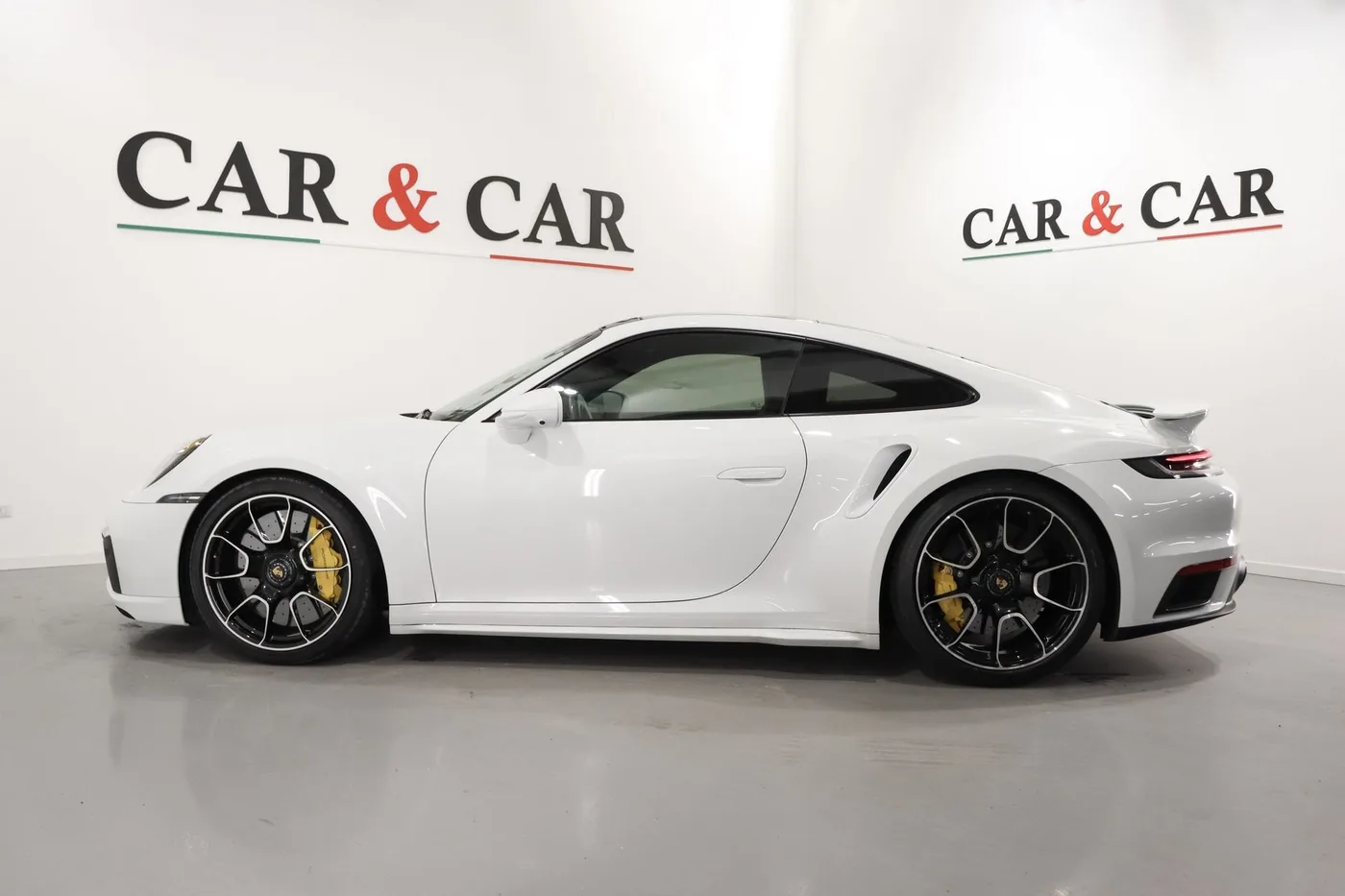 2020 Porsche 911 Turbo S angeboten von einem Supersportwagenhändler in Zibido San Giacomo, Italien, Foto 6 von 22