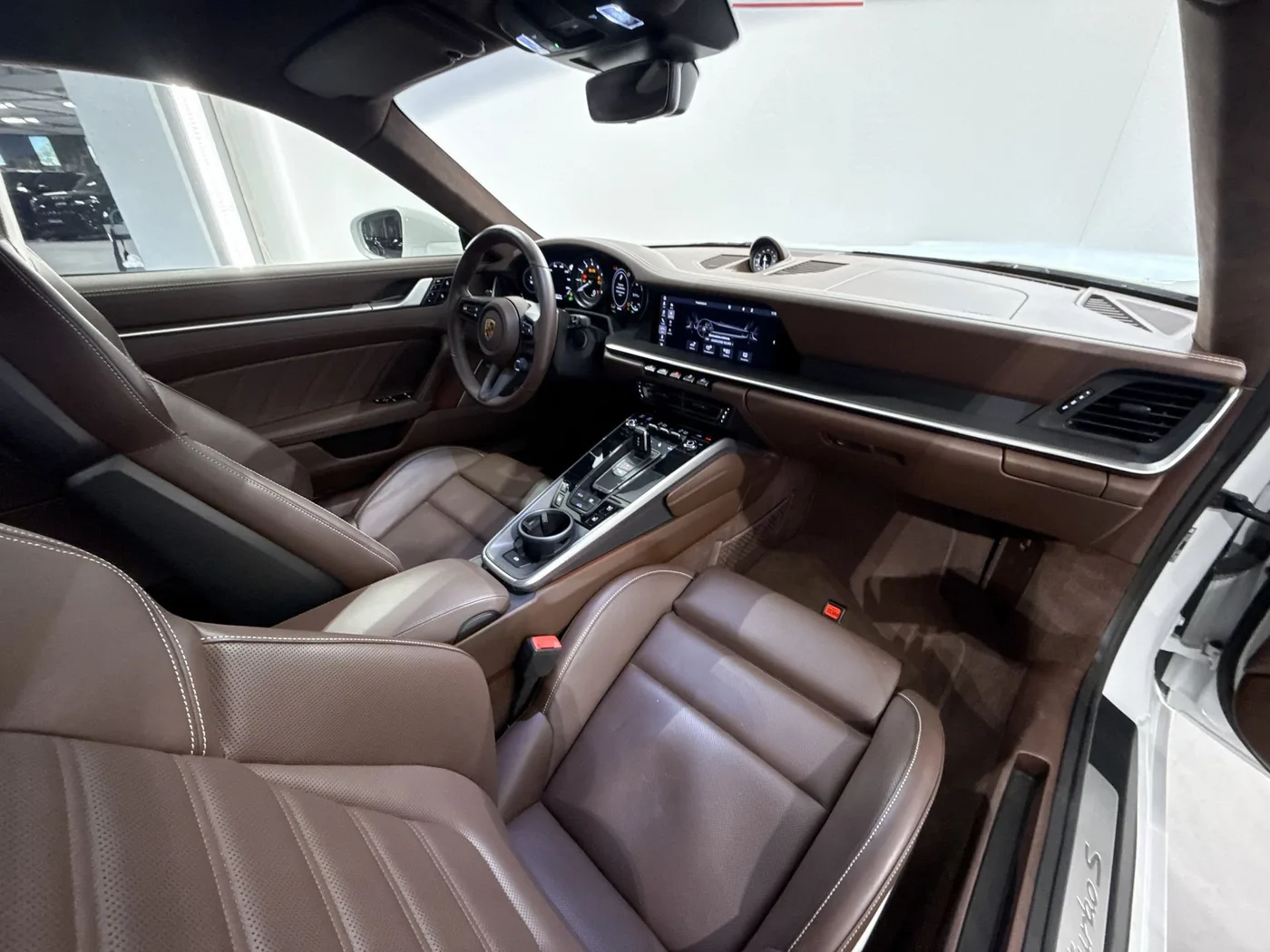 2020 Porsche 911 Turbo S angeboten von einem Supersportwagenhändler in Zibido San Giacomo, Italien, Foto 15 von 22