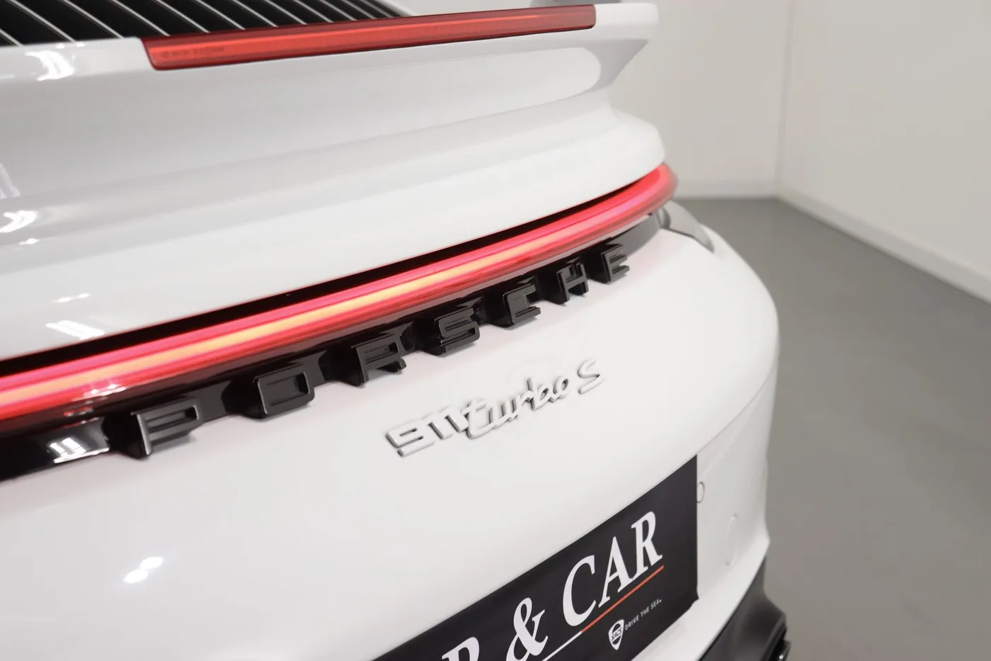 2020 Porsche 911 Turbo S angeboten von einem Supersportwagenhändler in Zibido San Giacomo, Italien, Foto 21 von 22