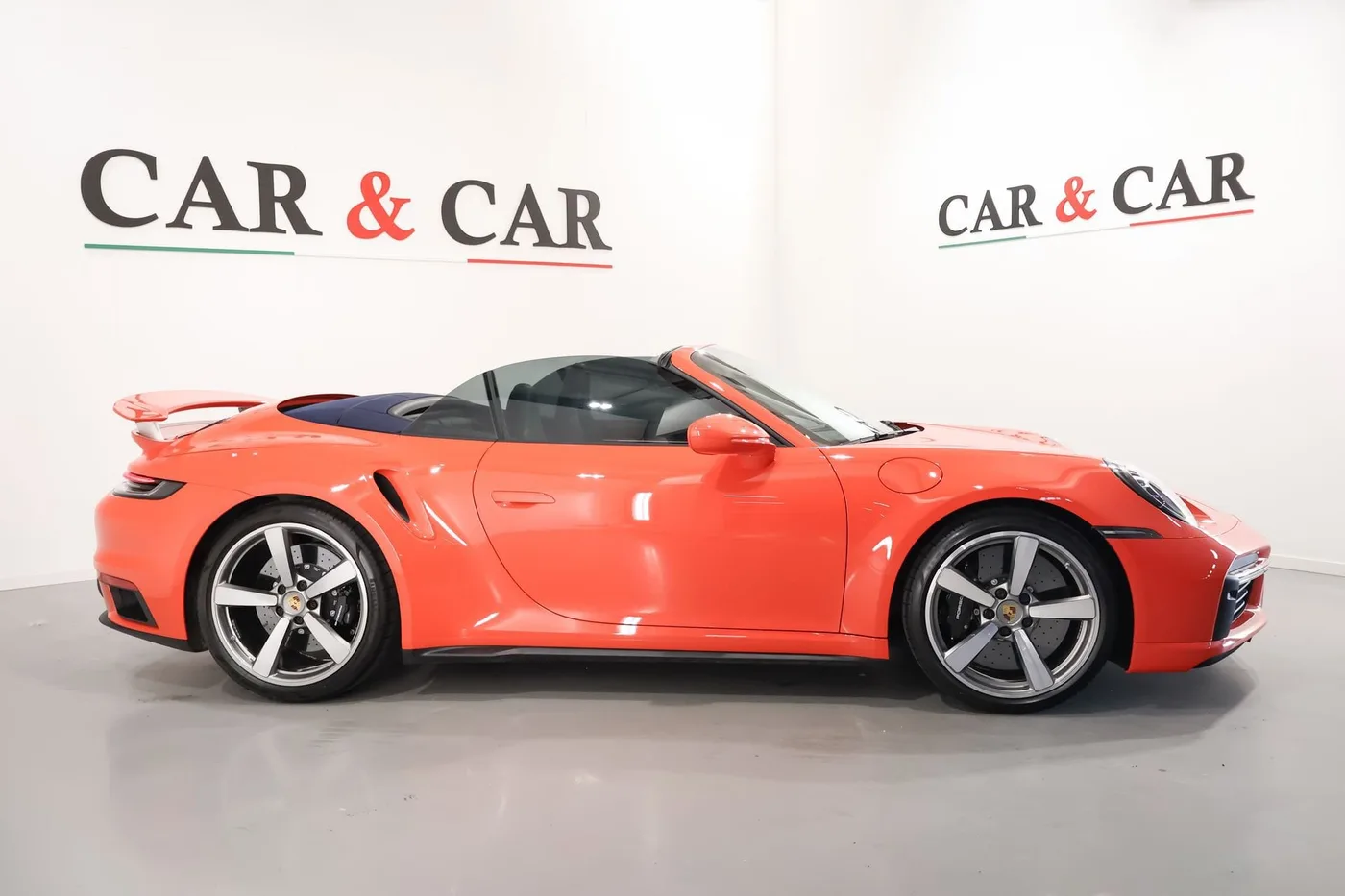 2020 Porsche 911 Turbo S Cabriolet proposée par un spécialiste de la supercar à Zibido San Giacomo, Italie, photo 5 sur 25