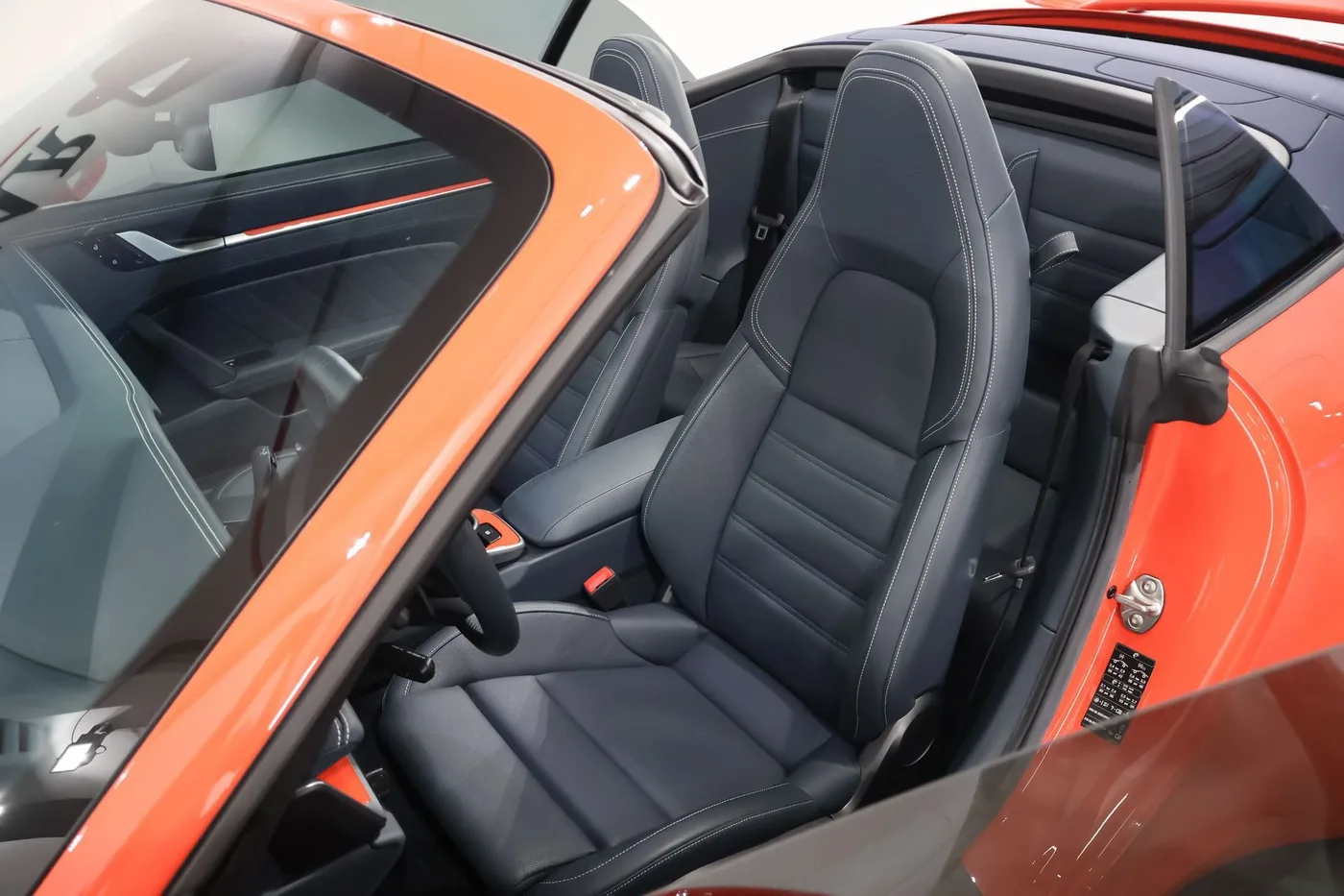 2020 Porsche 911 Turbo S Cabriolet proposée par un spécialiste de la supercar à Zibido San Giacomo, Italie, photo 8 sur 25