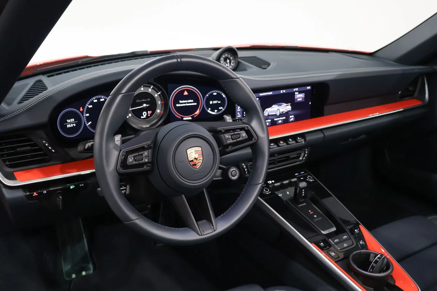 2020 Porsche 911 Turbo S Cabriolet proposée par un spécialiste de la supercar à Zibido San Giacomo, Italie, photo 9 sur 25