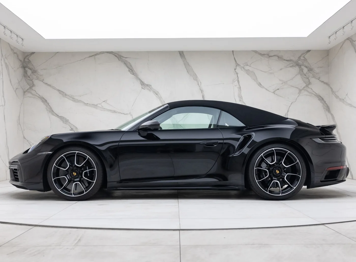 2020 Porsche 911 Turbo S Cabriolet offered by a specialist dealer in Banstead, United Kingdom, photo 7 of 15