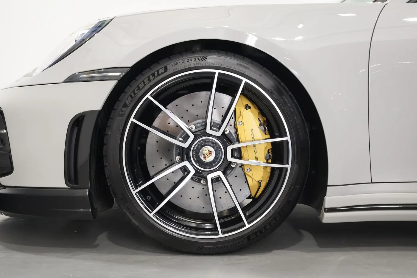 2020 Porsche 911 Turbo S Cabriolet offered by a supercar dealer in Zibido San Giacomo, Italy, photo 7 of 25