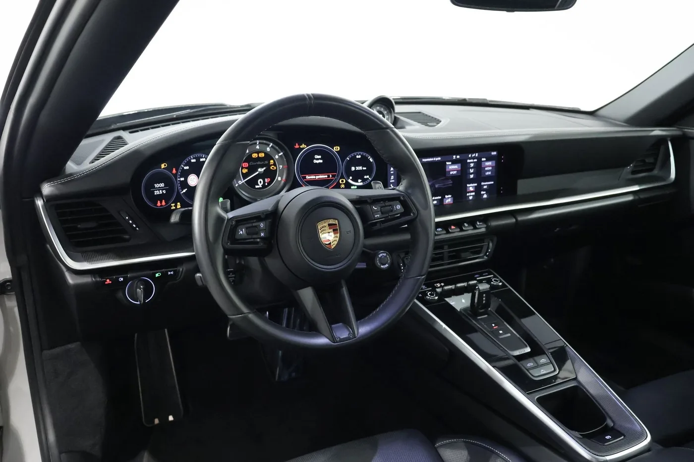 2020 Porsche 911 Turbo S Cabriolet offered by a supercar dealer in Zibido San Giacomo, Italy, photo 10 of 25