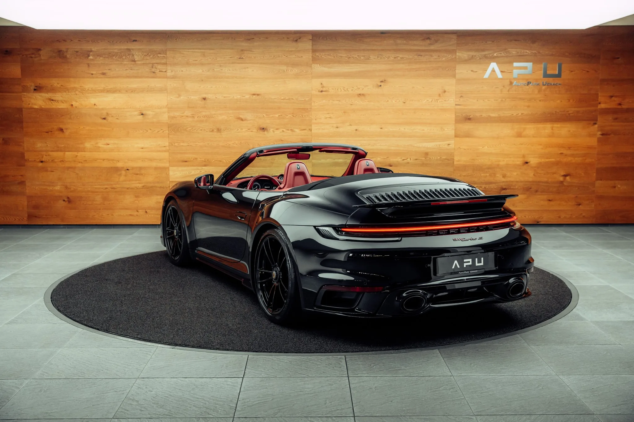 2020 Porsche 911 Turbo S Cabriolet, 3/20