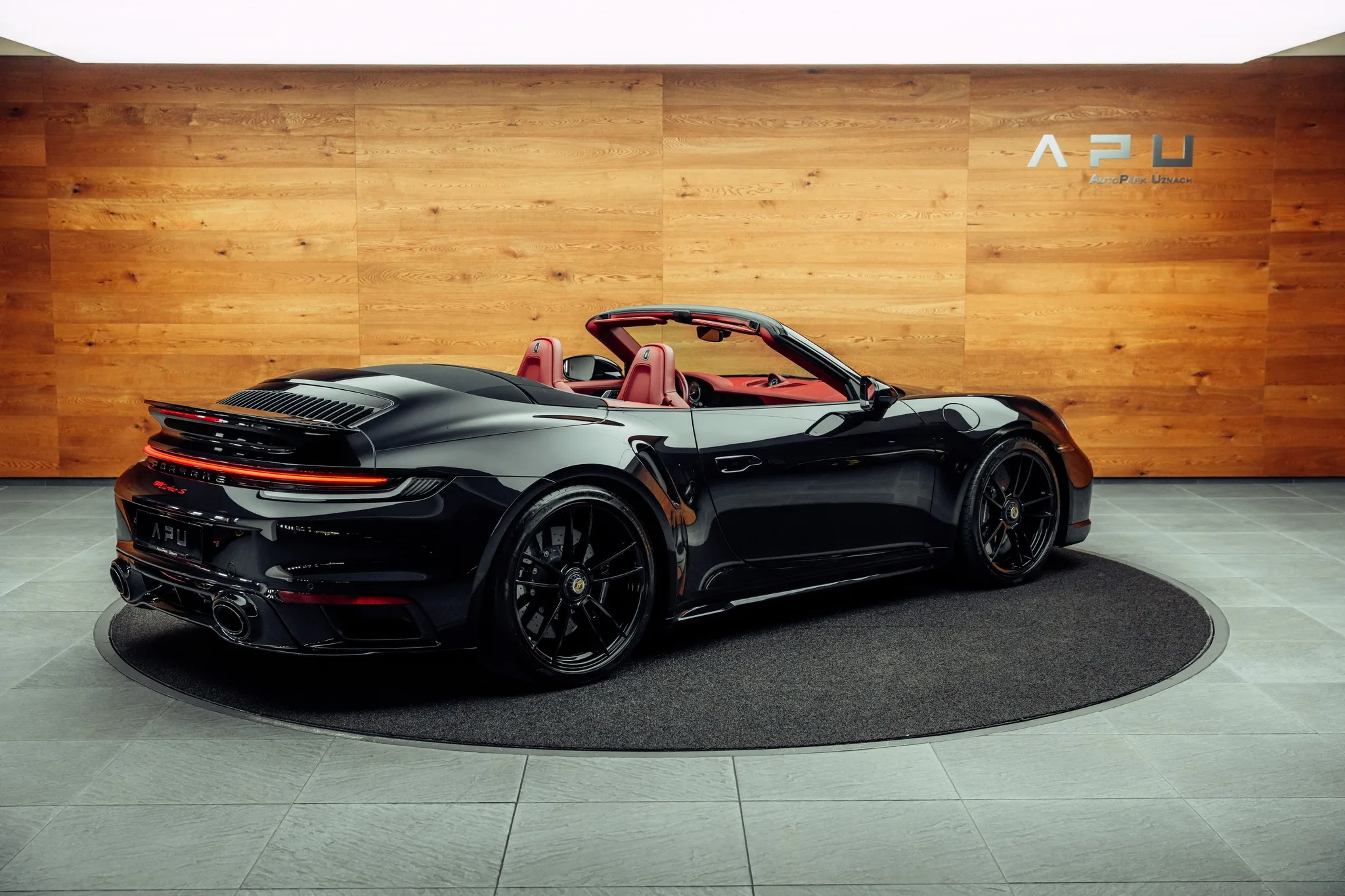 2020 Porsche 911 Turbo S Cabriolet, 4/20