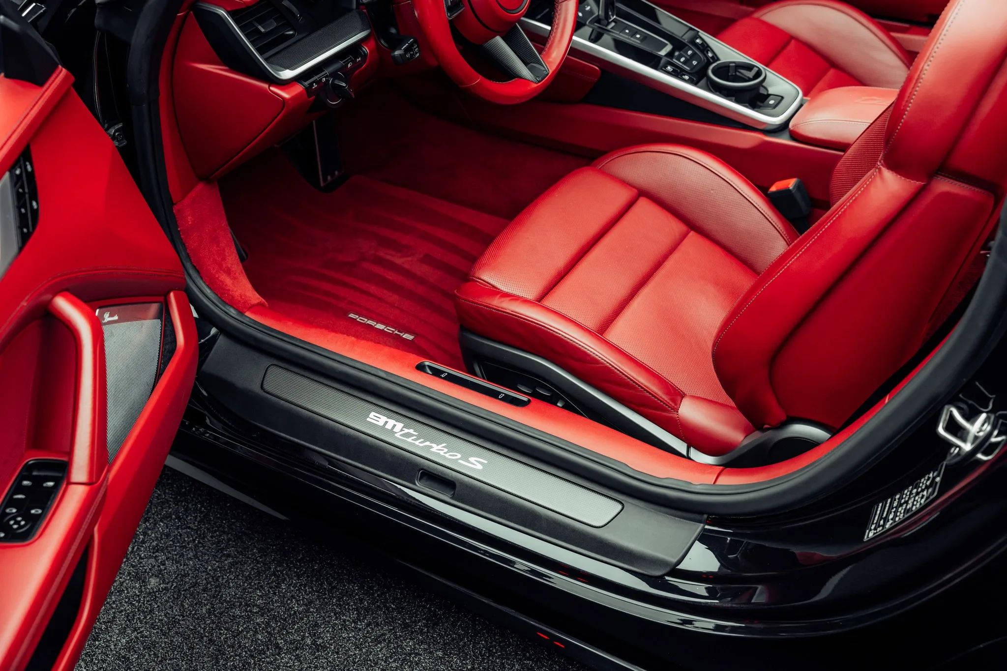 2020 Porsche 911 Turbo S Cabriolet, 10/20