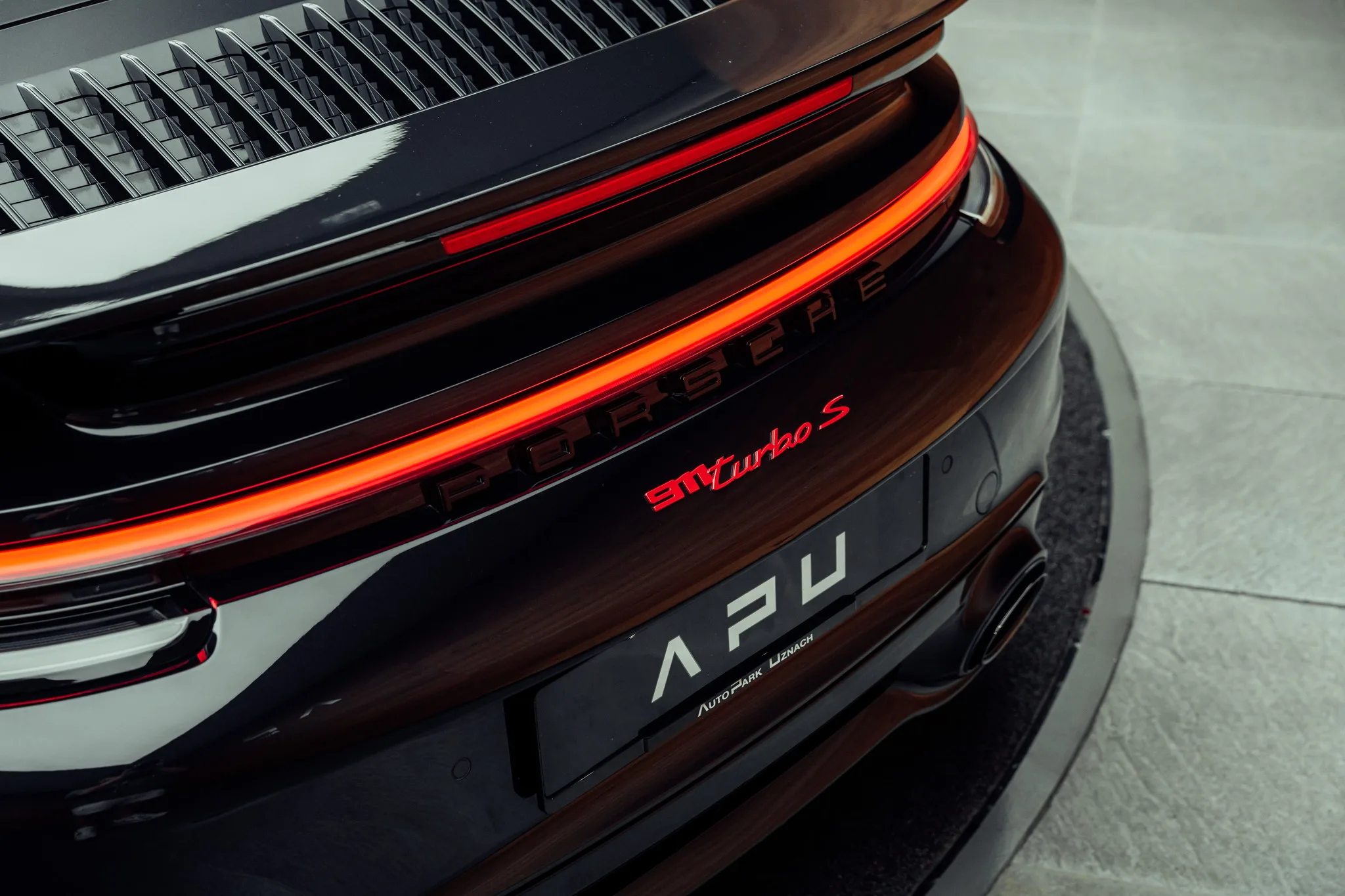 2020 Porsche 911 Turbo S Cabriolet, 17/20