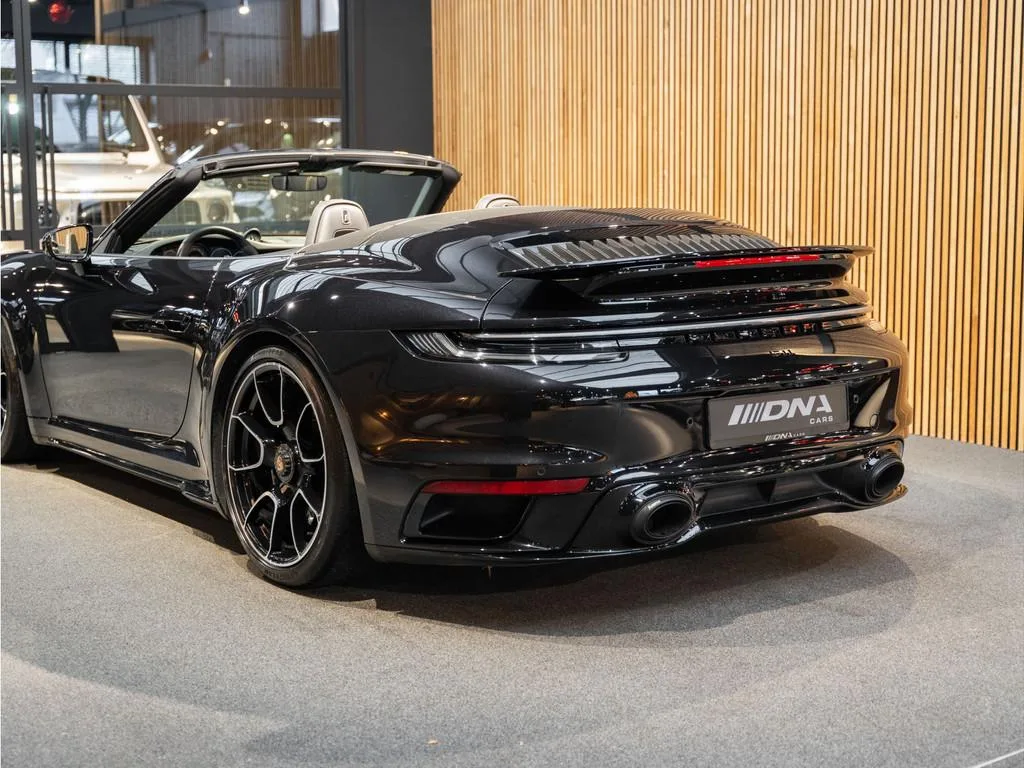 2020 Porsche 911 Turbo S Cabriolet, 9/30