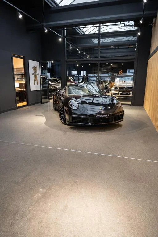 2020 Porsche 911 Turbo S Cabriolet, 18/30