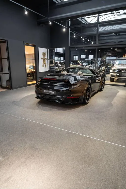 2020 Porsche 911 Turbo S Cabriolet, 20/30