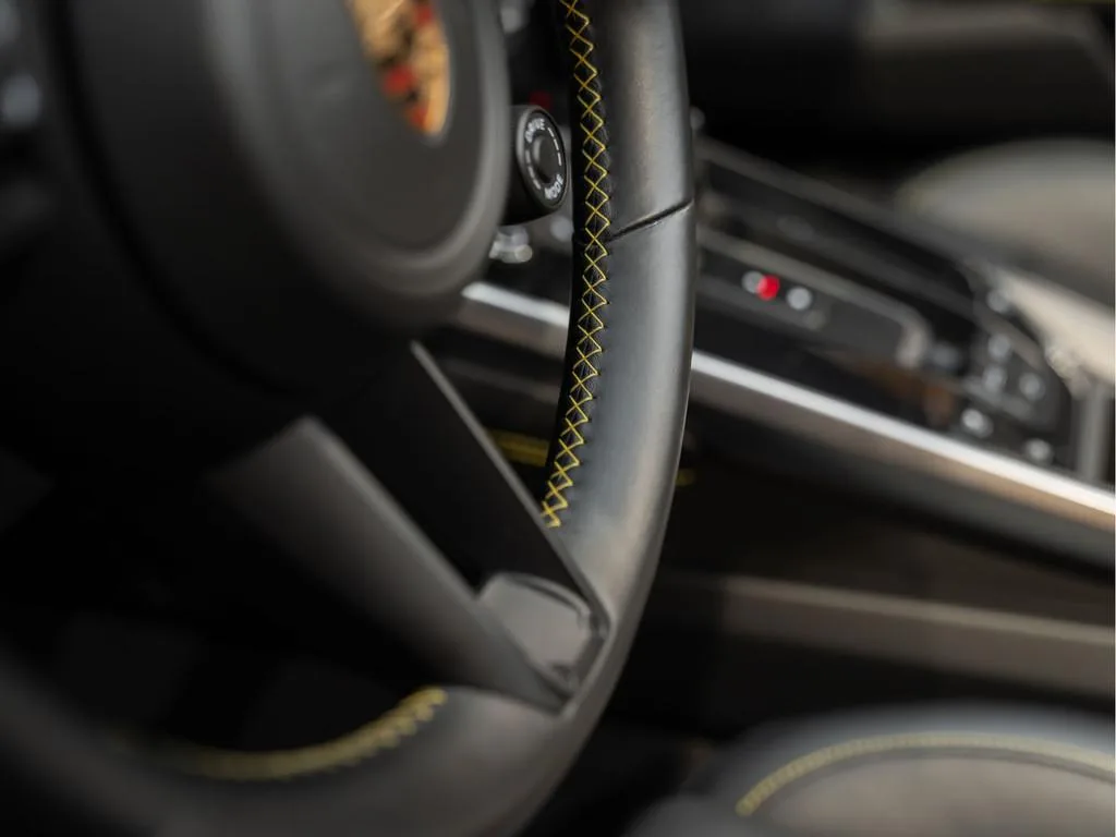 2020 Porsche 911 Turbo S Cabriolet, 27/30