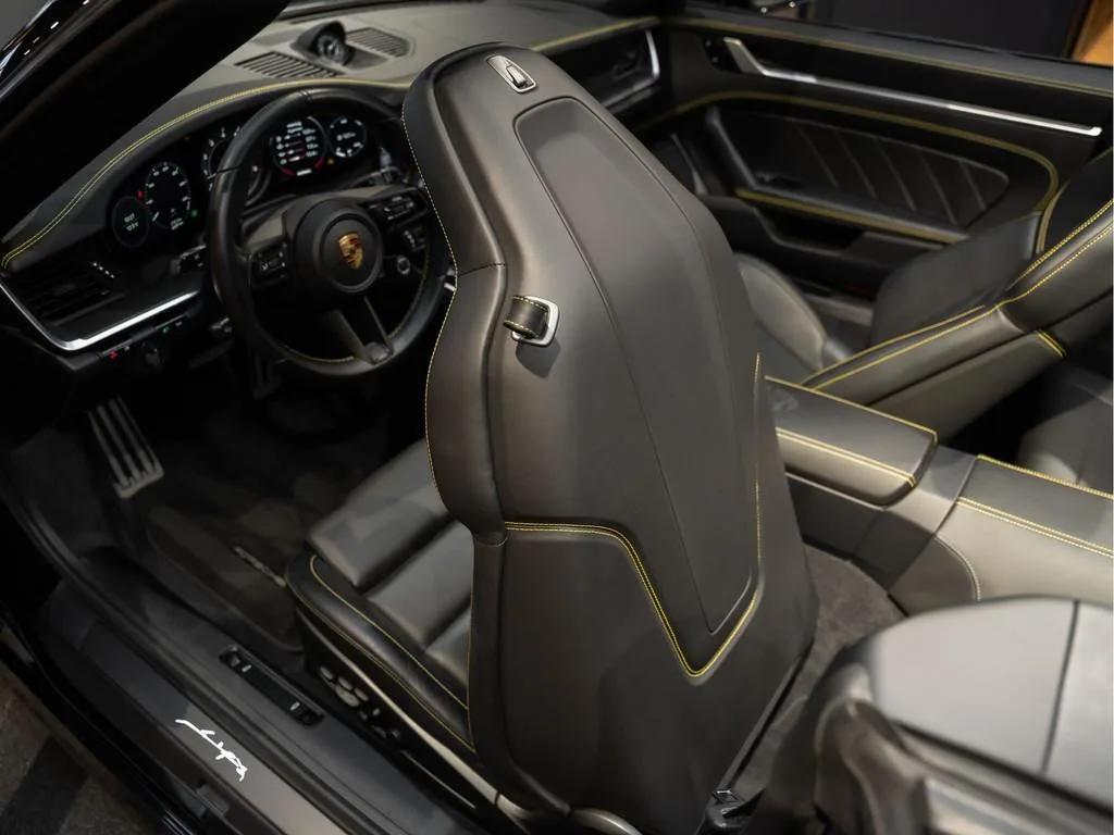 2020 Porsche 911 Turbo S Cabriolet, 30/30