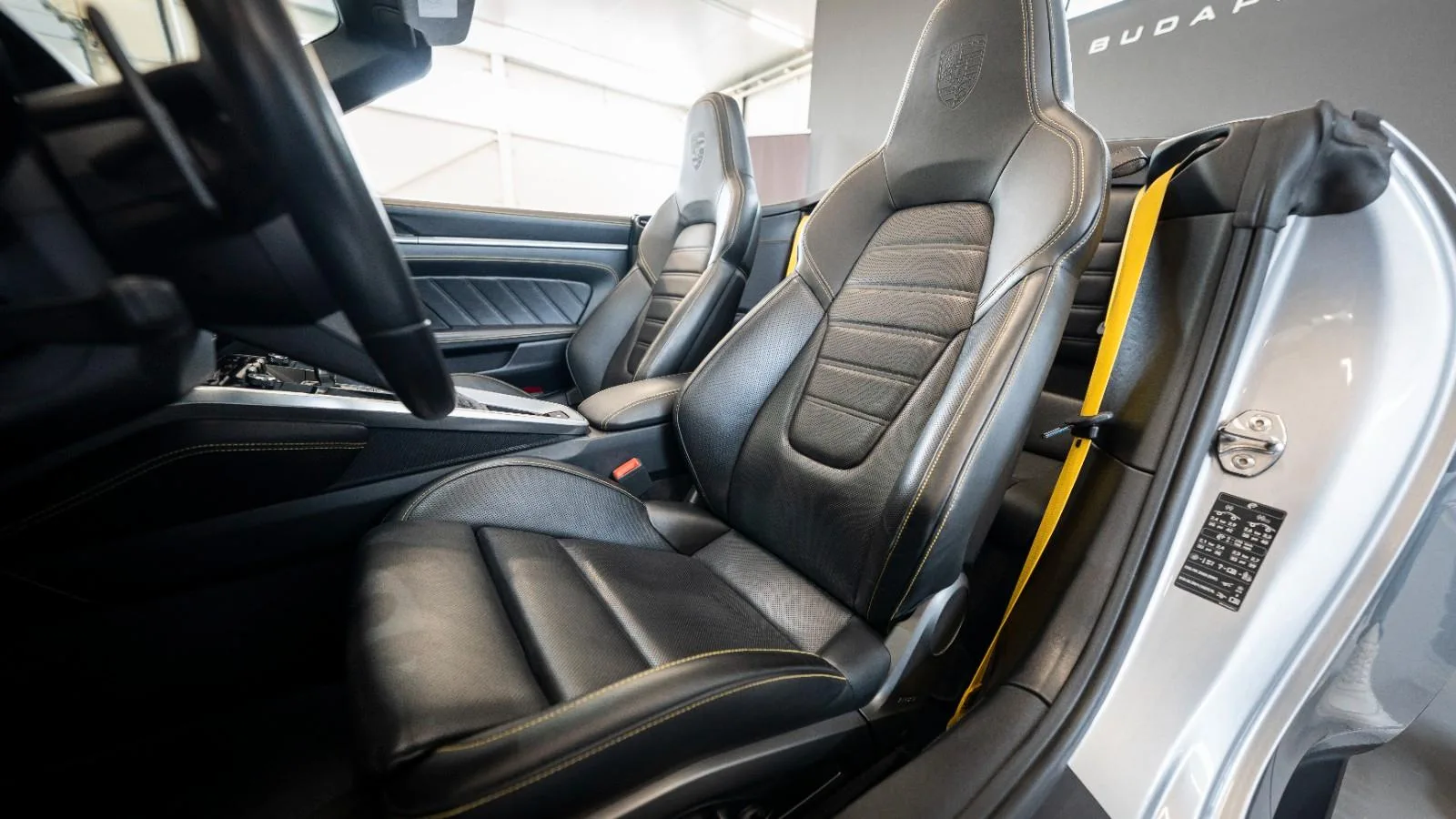2020 Porsche 911 Turbo S Cabriolet, 12/13