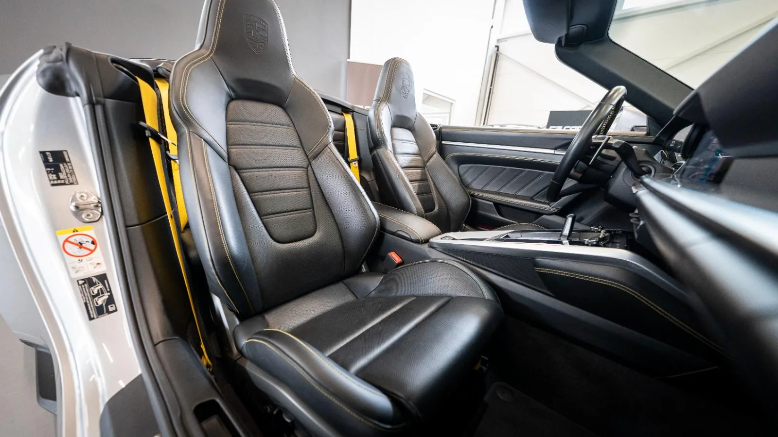 2020 Porsche 911 Turbo S Cabriolet, 13/13