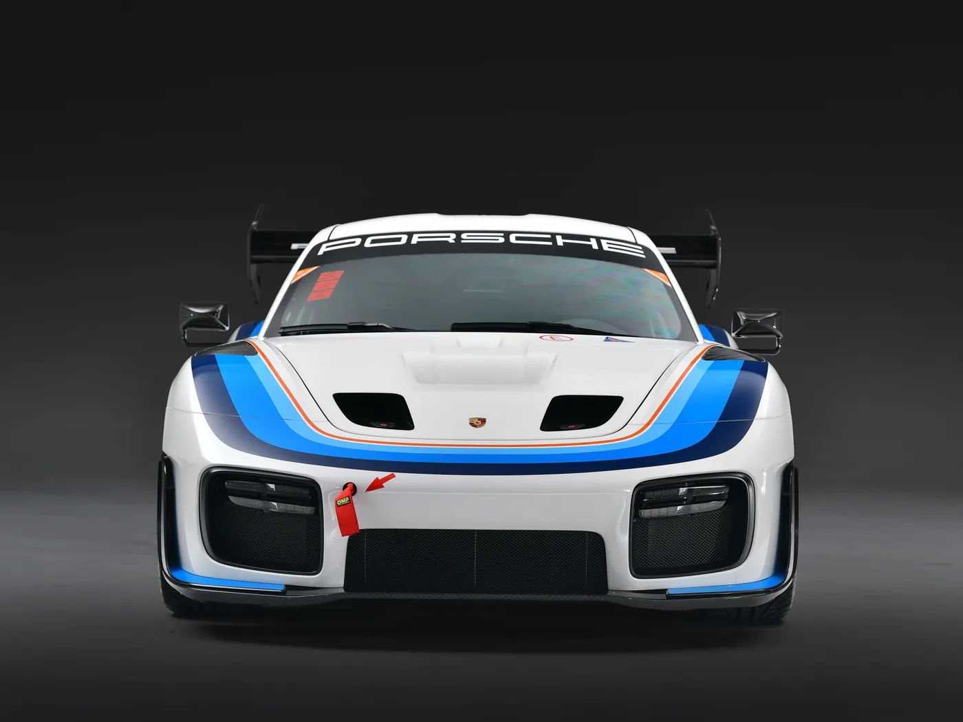 2020 Porsche 935 offered by a specialist dealer in Hook Norton, United Kingdom, photo 13 of 15