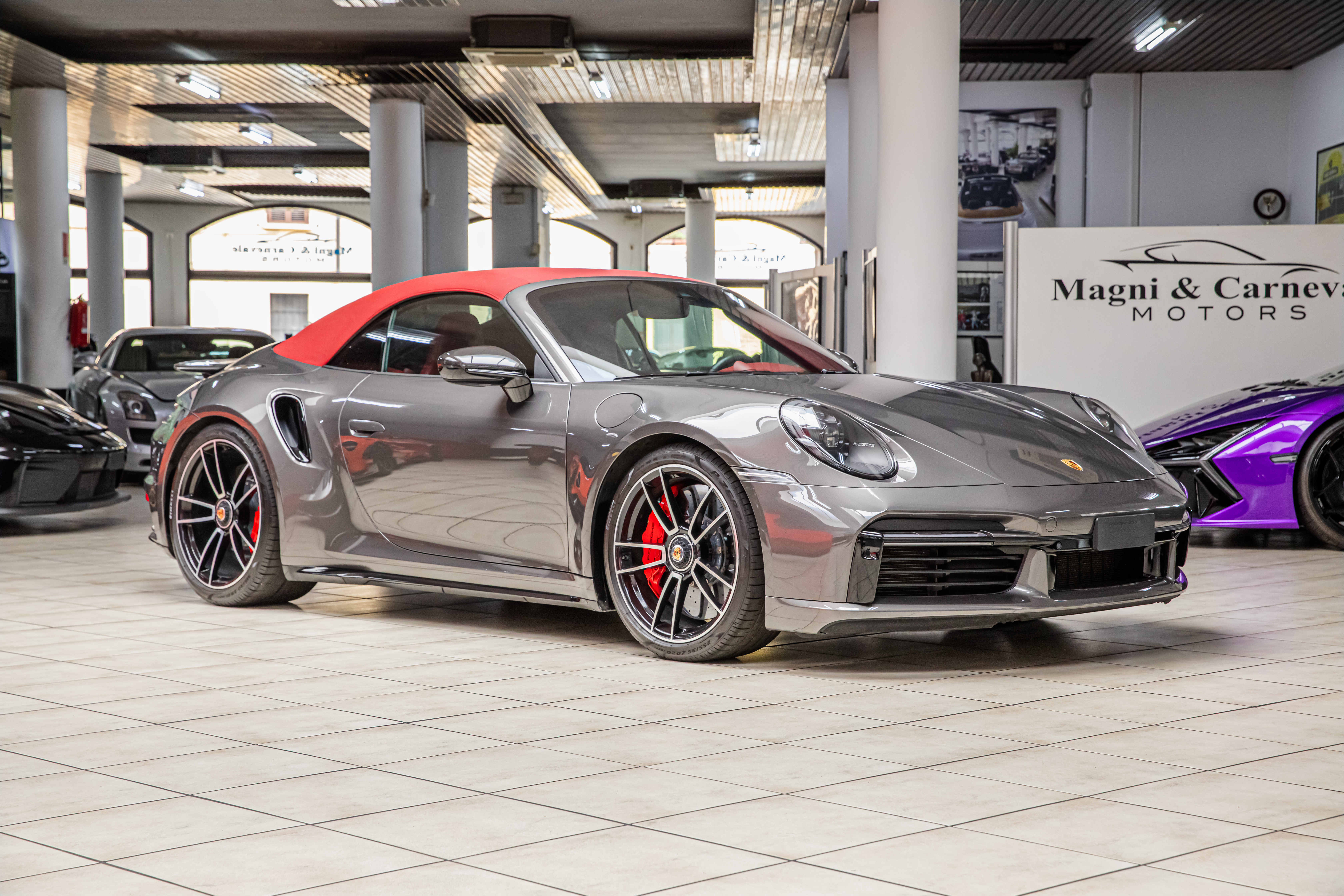 2020 Porsche 911 Turbo S Cabriolet offered by a specialist dealer in Milan, Italy, photo 6 of 20