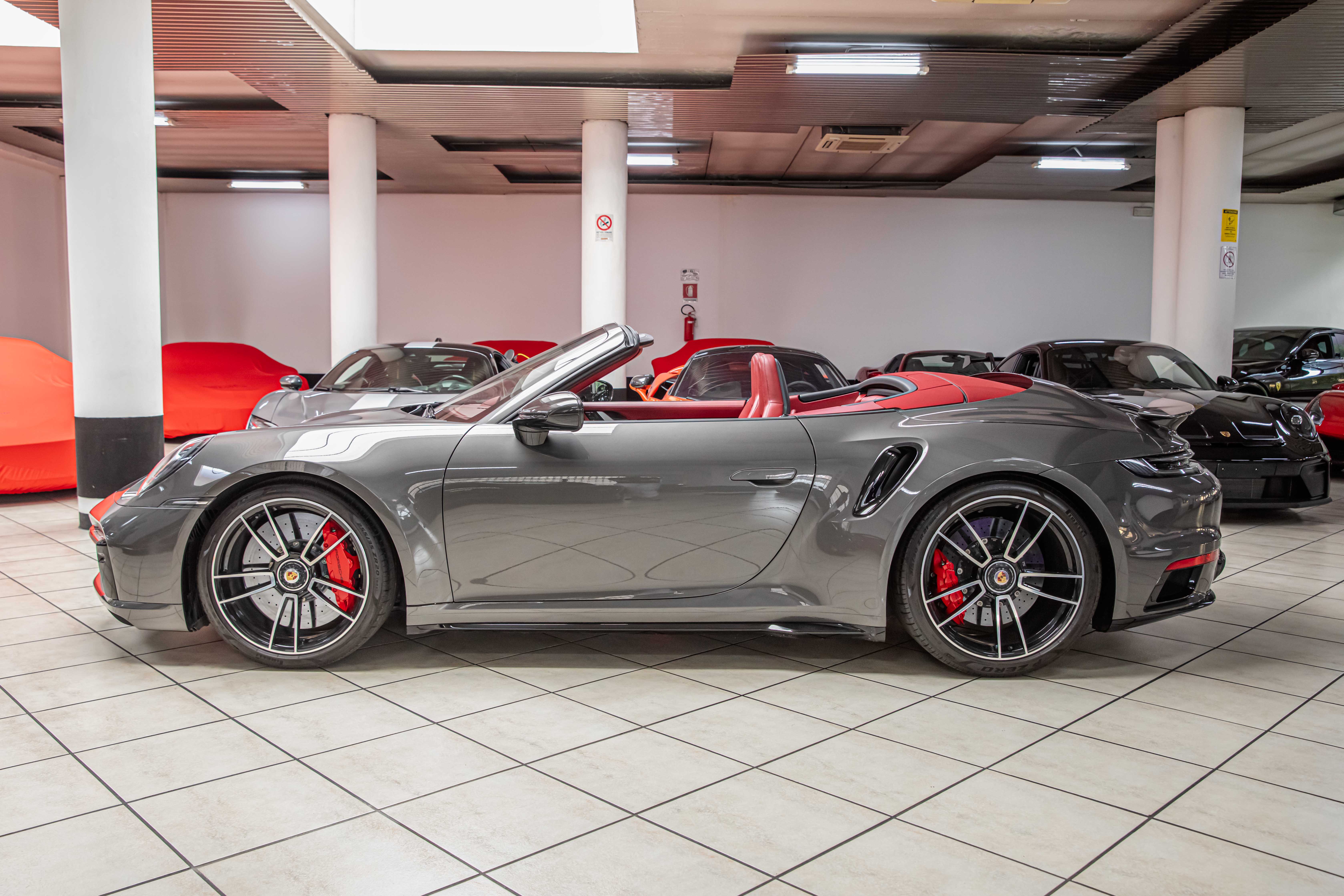 2020 Porsche 911 Turbo S Cabriolet offered by a specialist dealer in Milan, Italy, photo 11 of 20