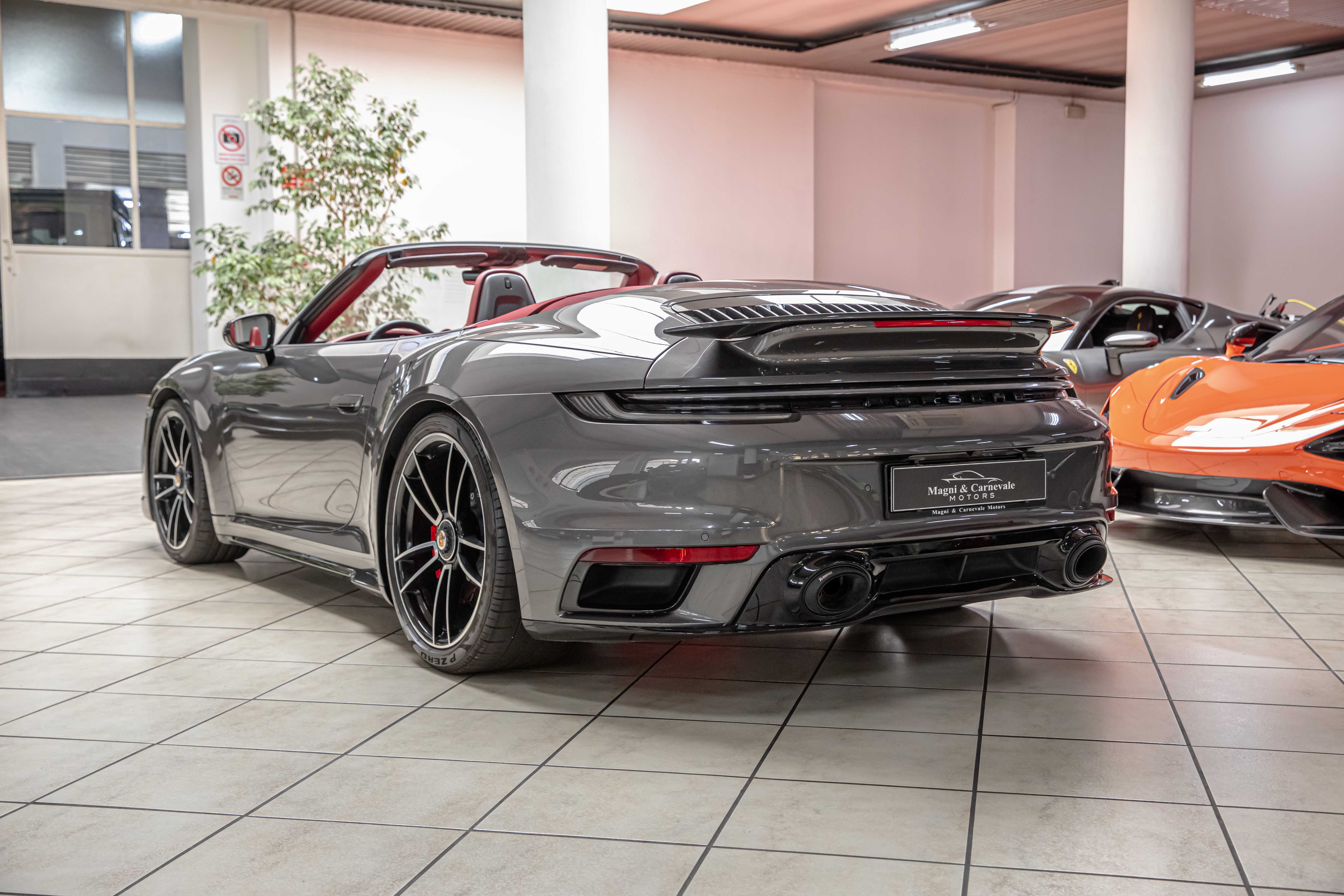2020 Porsche 911 Turbo S Cabriolet offered by a specialist dealer in Milan, Italy, photo 12 of 20