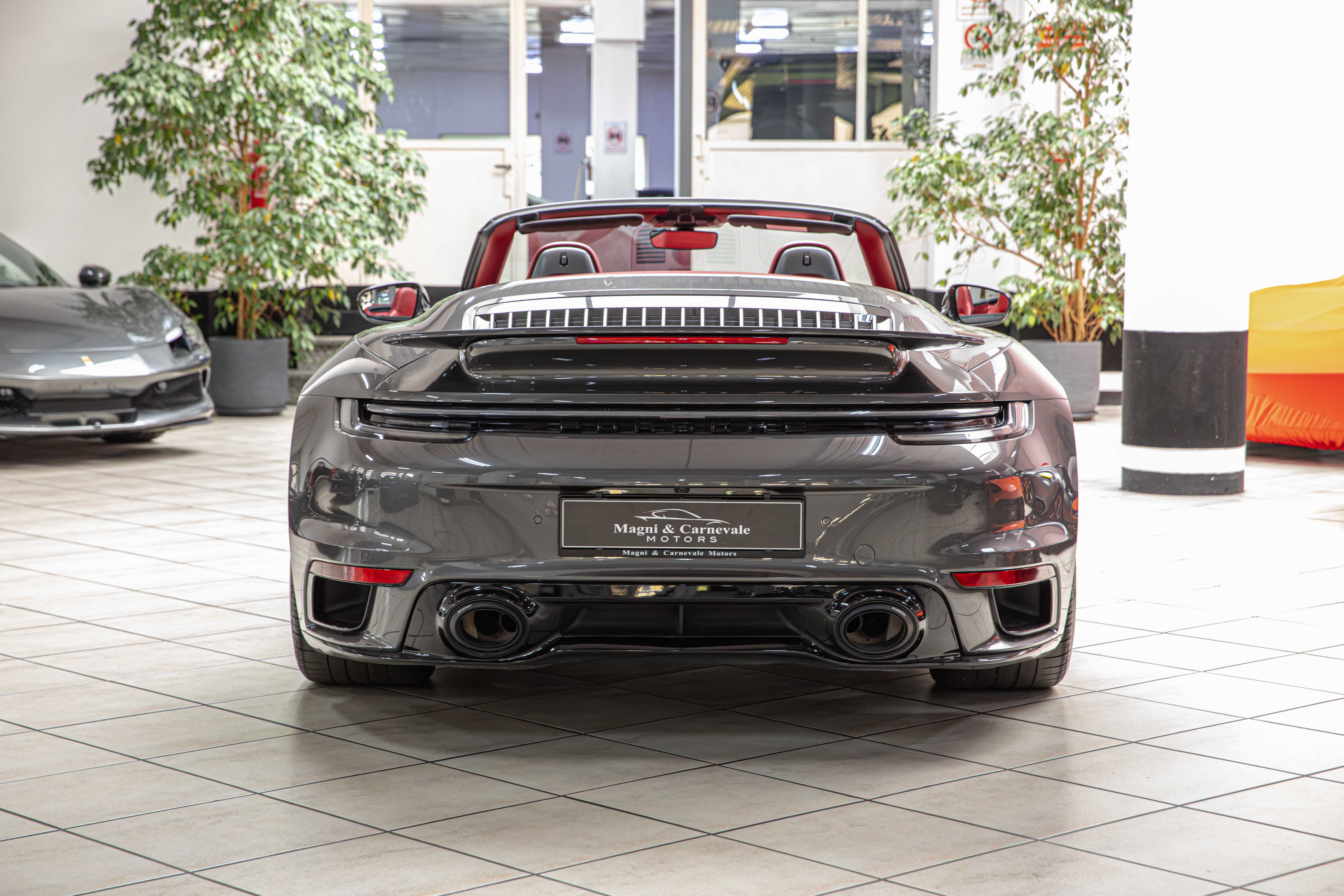 2020 Porsche 911 Turbo S Cabriolet offered by a specialist dealer in Milan, Italy, photo 13 of 20