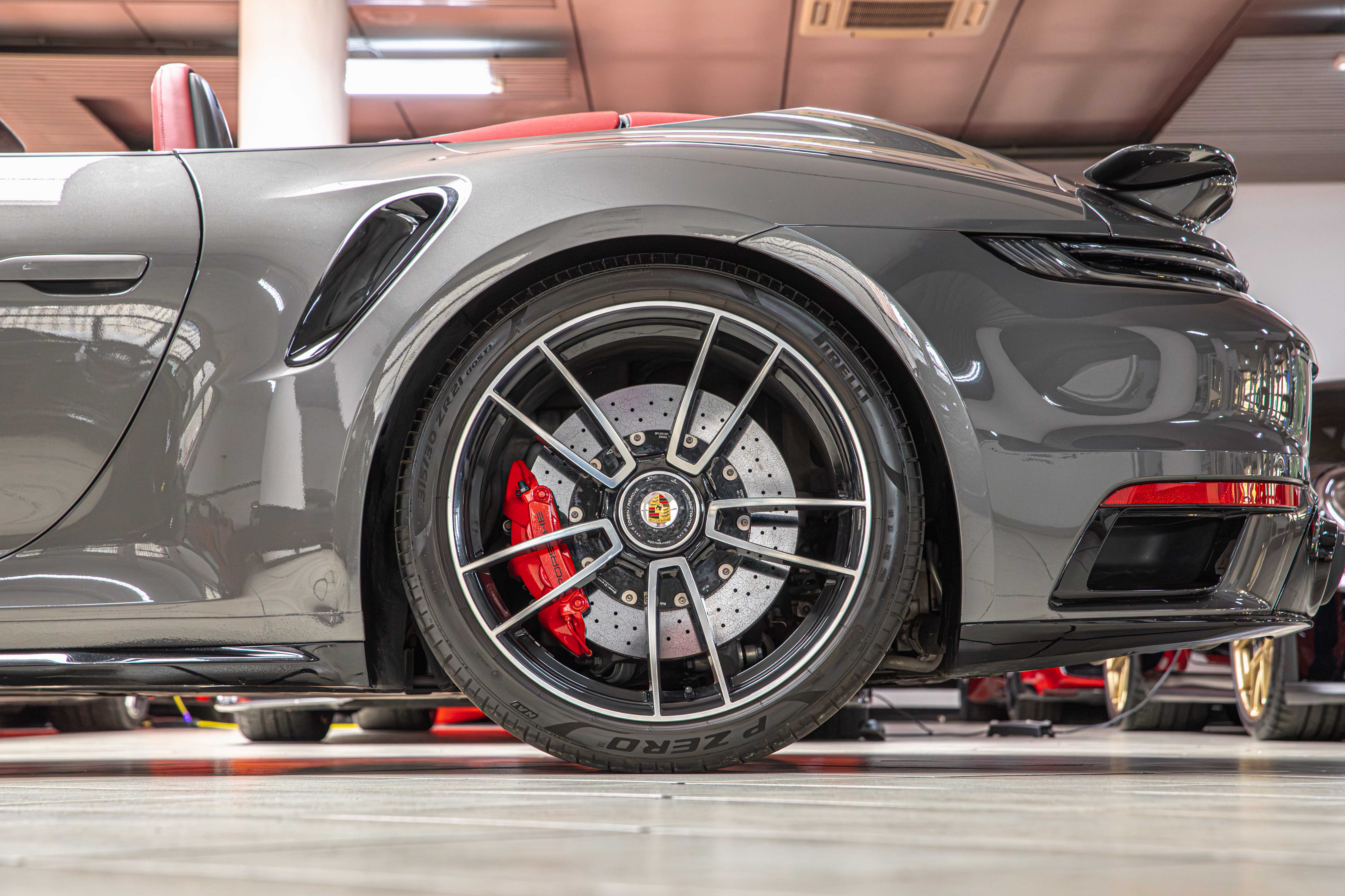 2020 Porsche 911 Turbo S Cabriolet offered by a specialist dealer in Milan, Italy, photo 15 of 20
